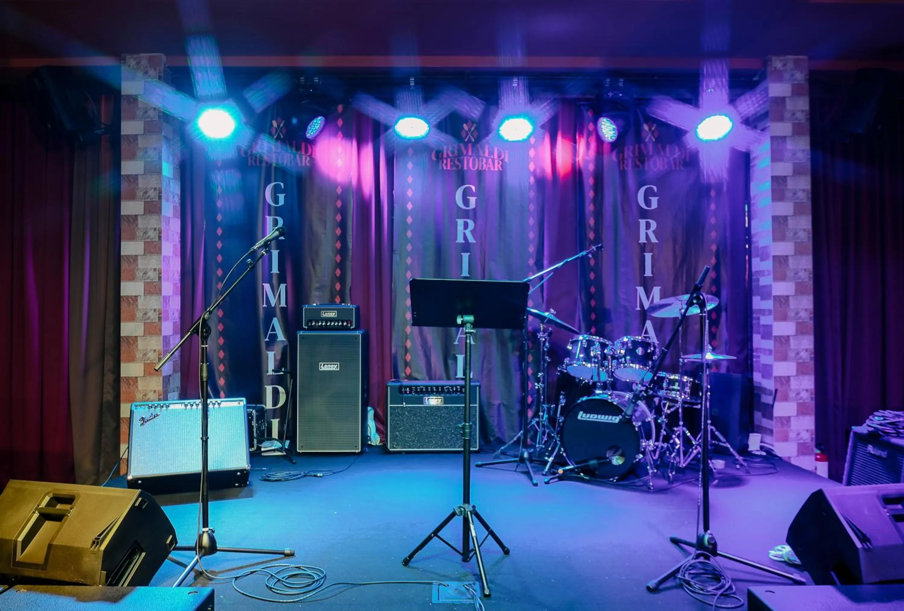 Restaurant/places to eat in Monaco Hotel