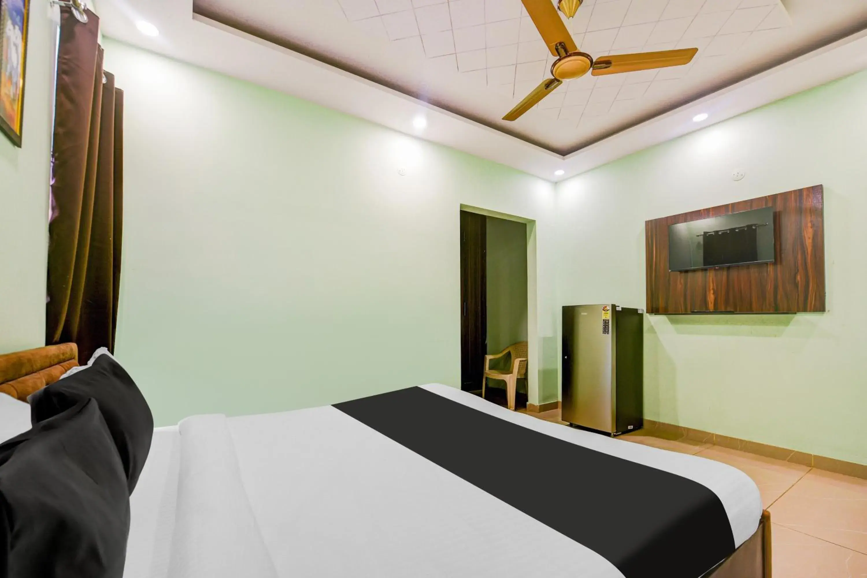 Classic Triple Room - single occupancy in Hotel O Ridge Way Stays Classic Triple Room - single occupancy in Hotel O Ridge Way Stays