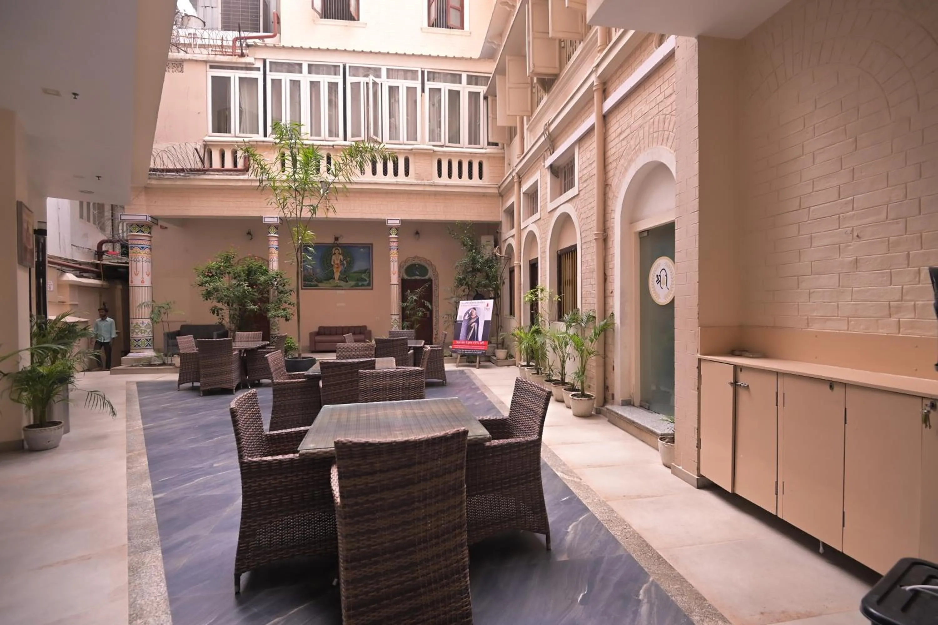 Seating area in Shree Ganesha Palace Near Kashi Vishwanath Temple