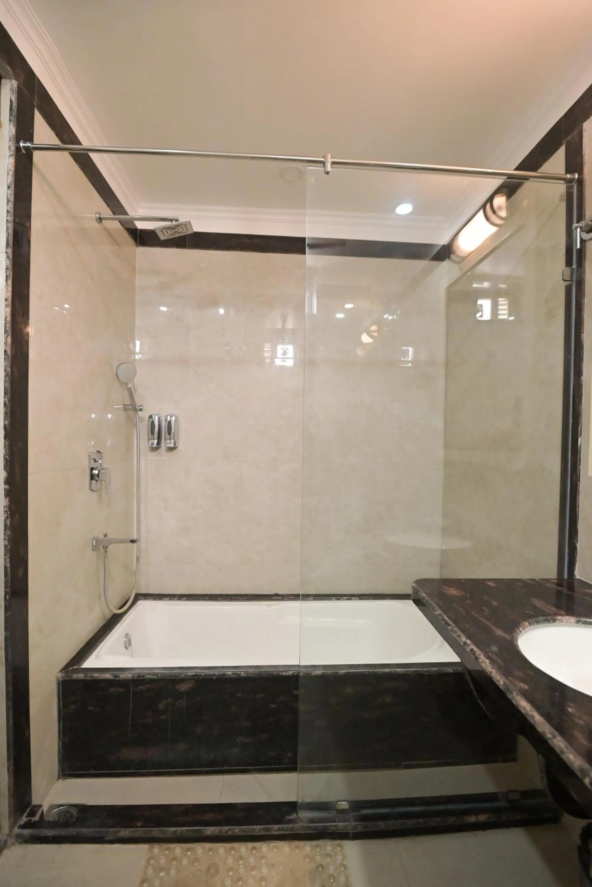 Shower in Shree Ganesha Palace Near Kashi Vishwanath Temple