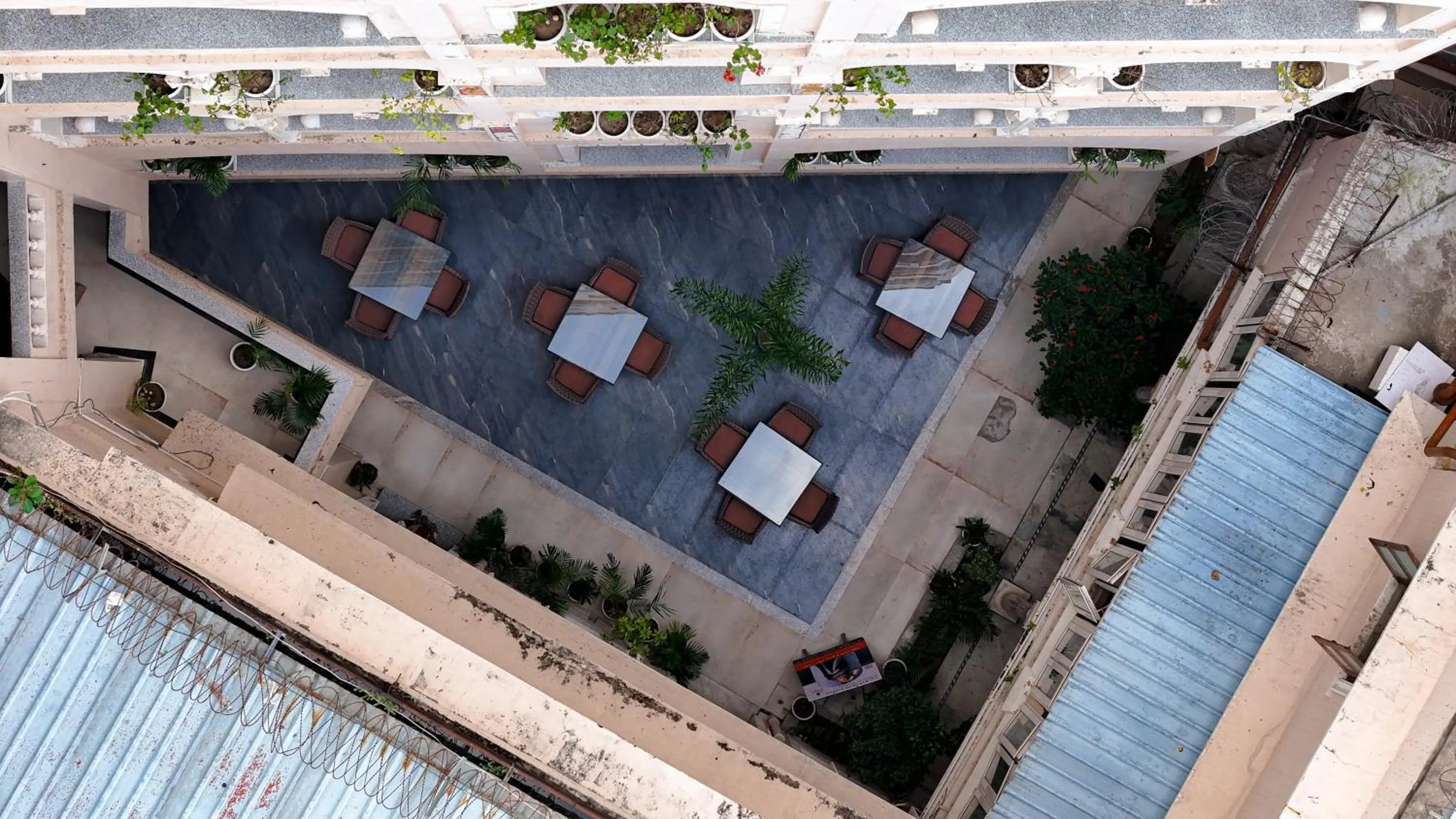 Property building in Shree Ganesha Palace Near Kashi Vishwanath Temple
