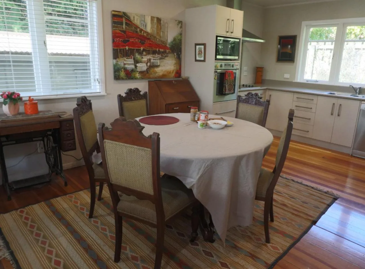 Dining area in Magpie Cottage Homestay Bed & Breakfast