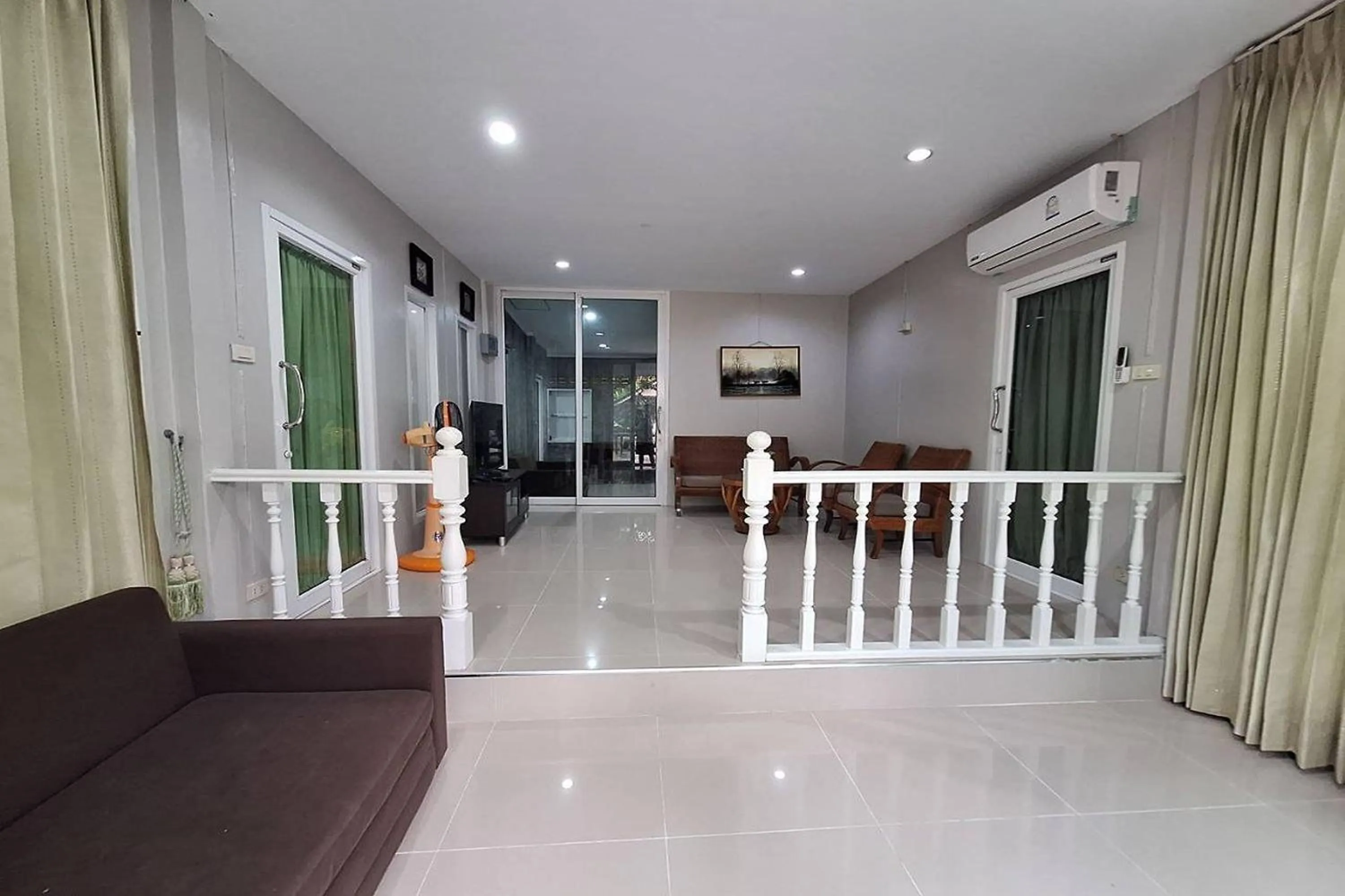 TV and multimedia in Maikhao Home Garden Bungalow