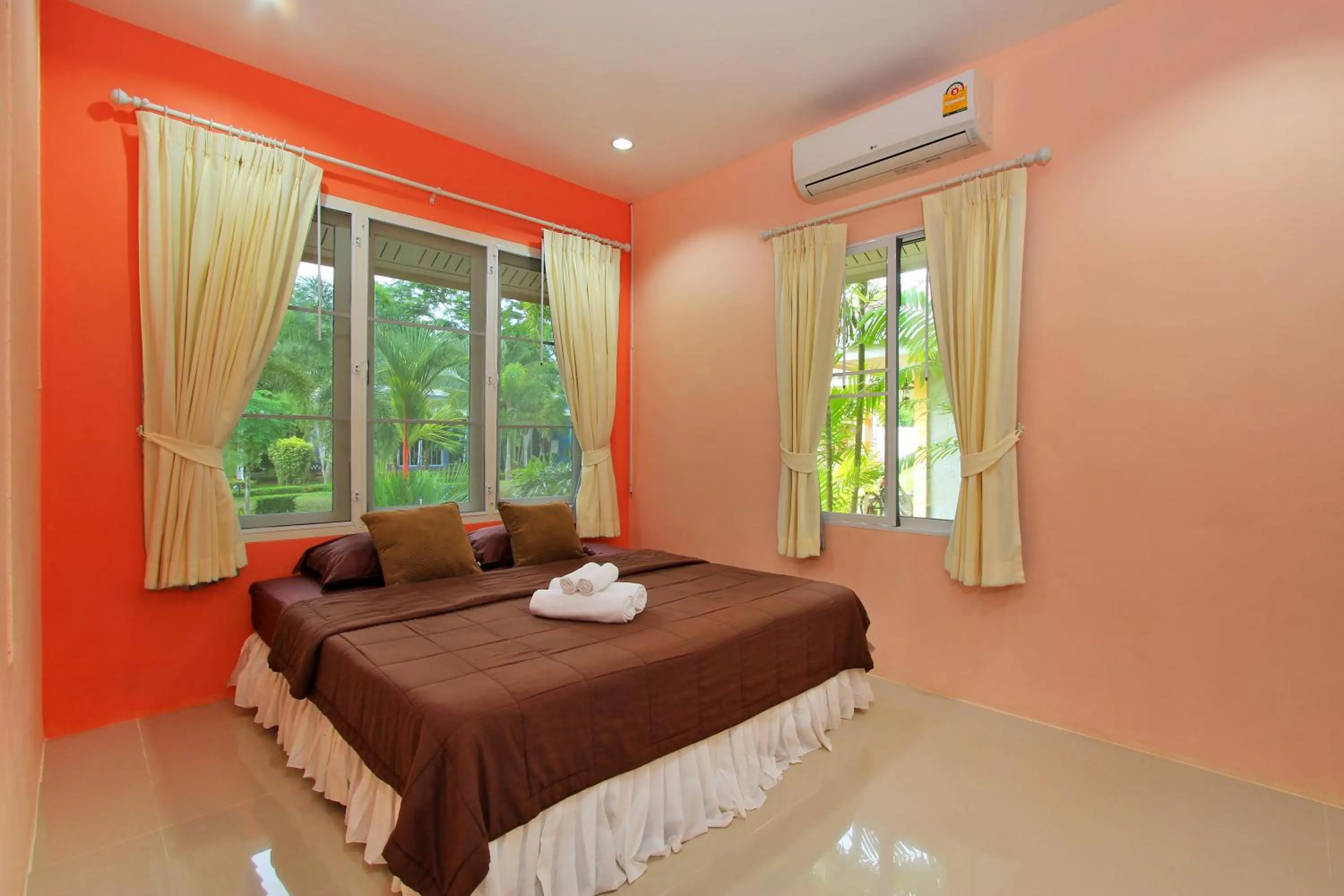 Bedroom, Bed in Maikhao Home Garden Bungalow