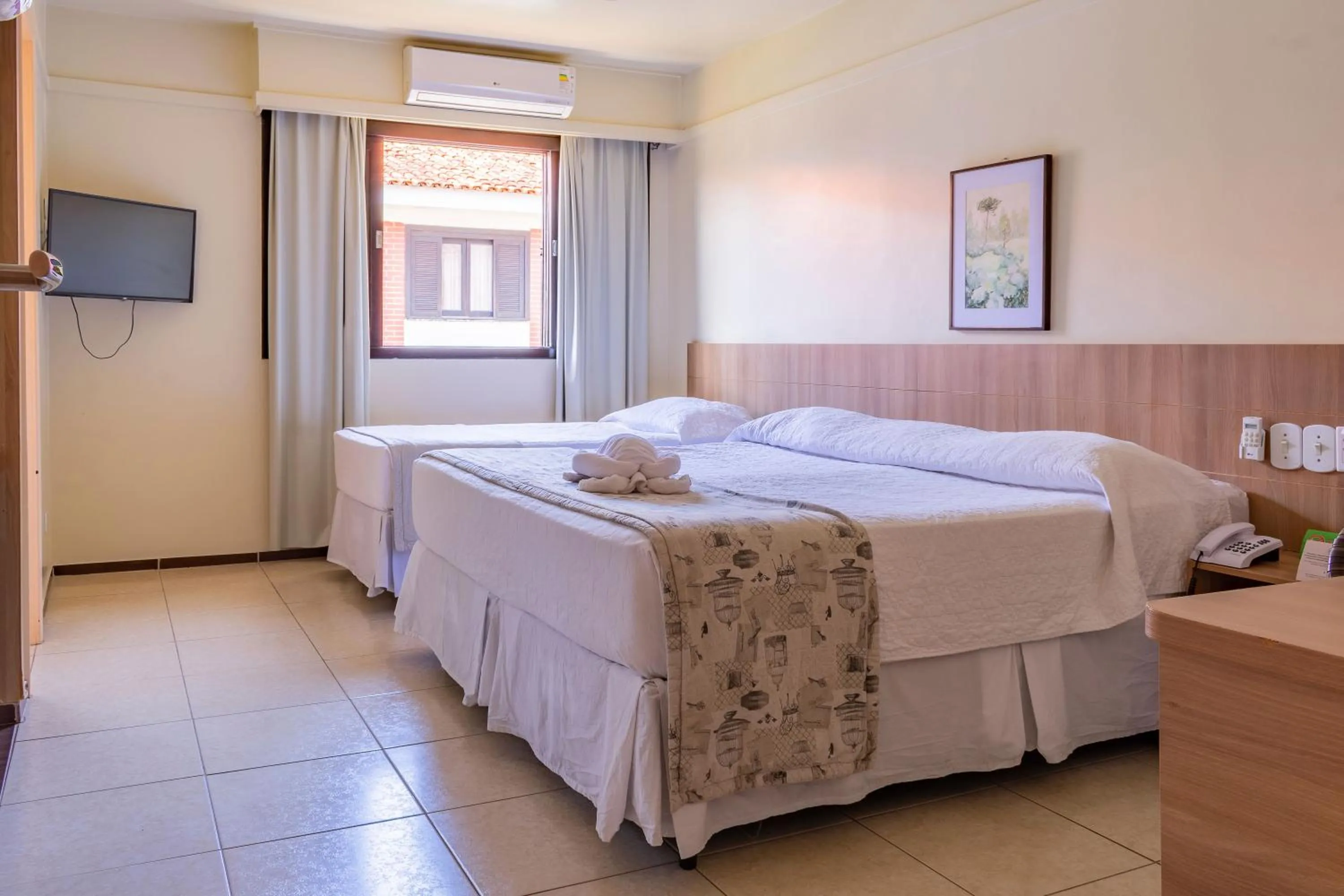 Bedroom, Bed in Hotel Colonial Iguaçu