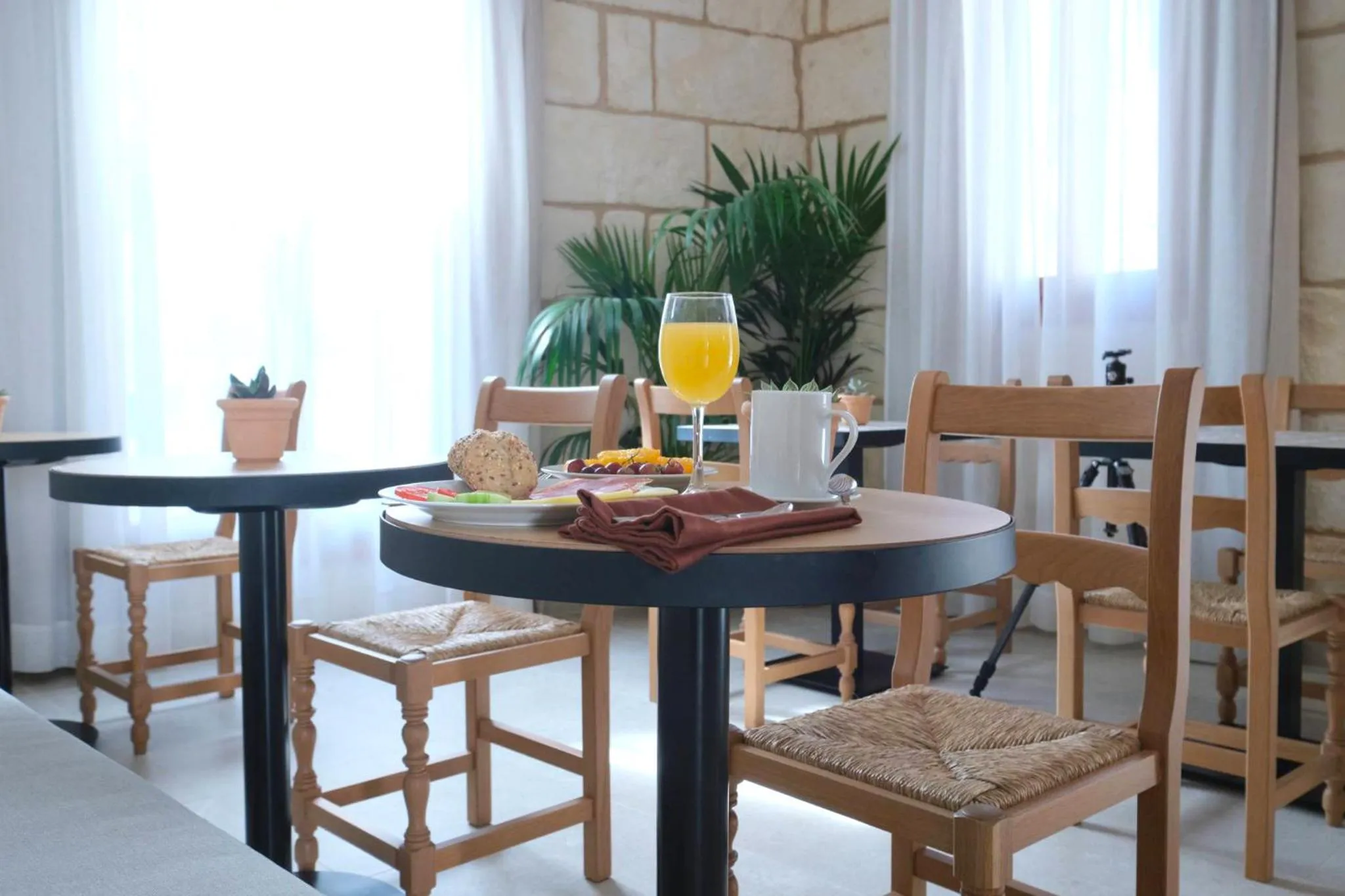 Breakfast in Ca Sa Pagesa - Adults only