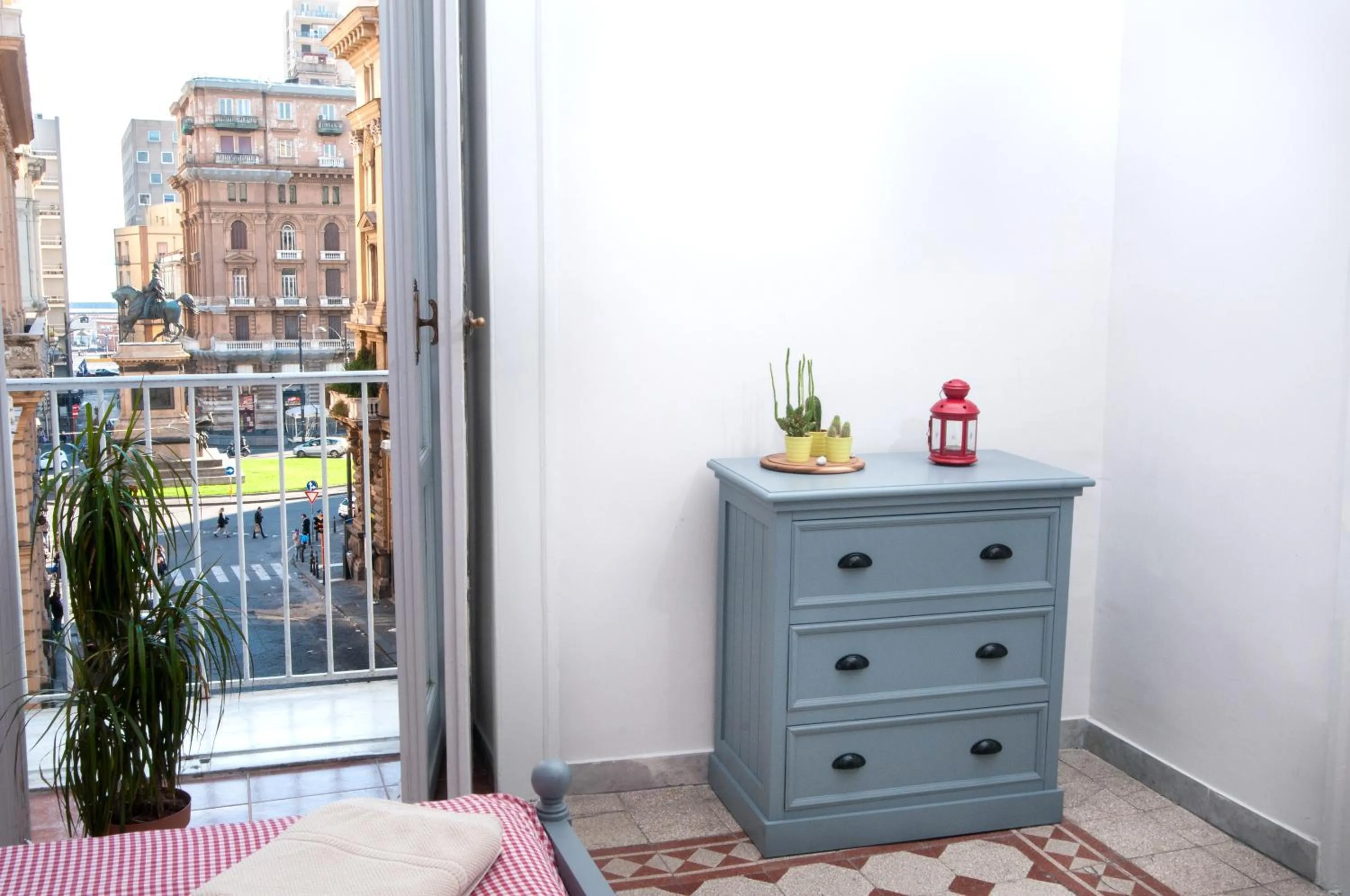 Photo of the whole room in Napul'art