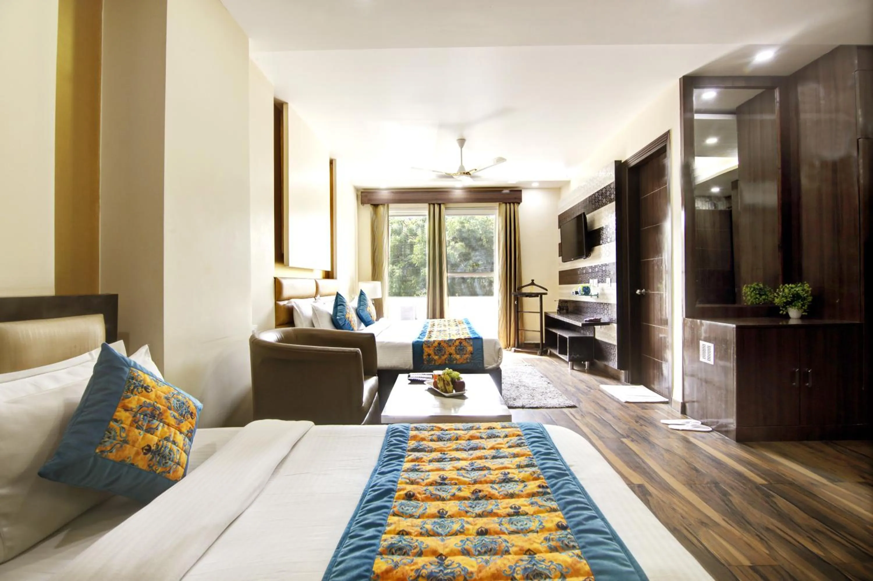 Photo of the whole room, Bed in Hotel Grand Manor