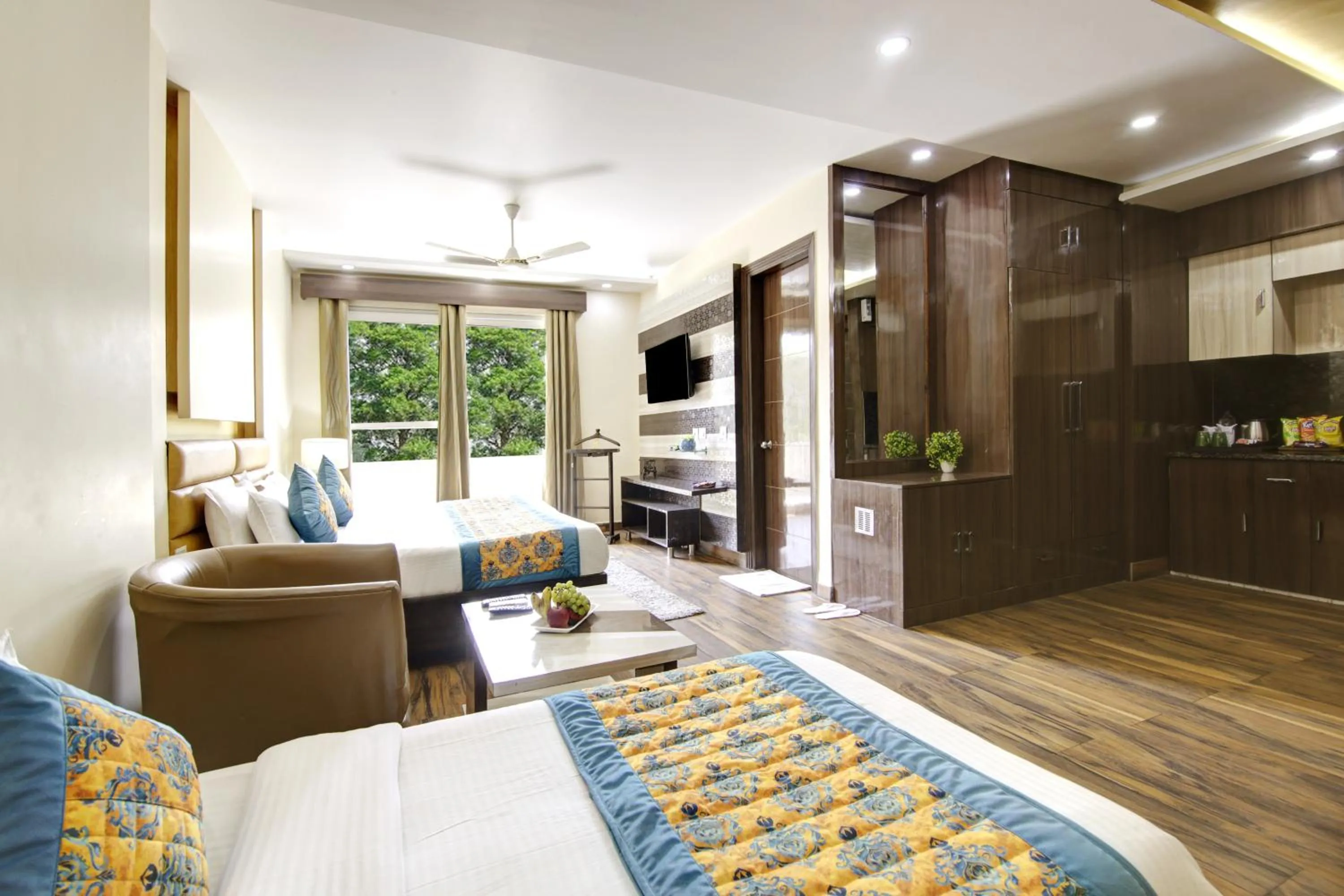 Bedroom, Bed in Hotel Grand Manor