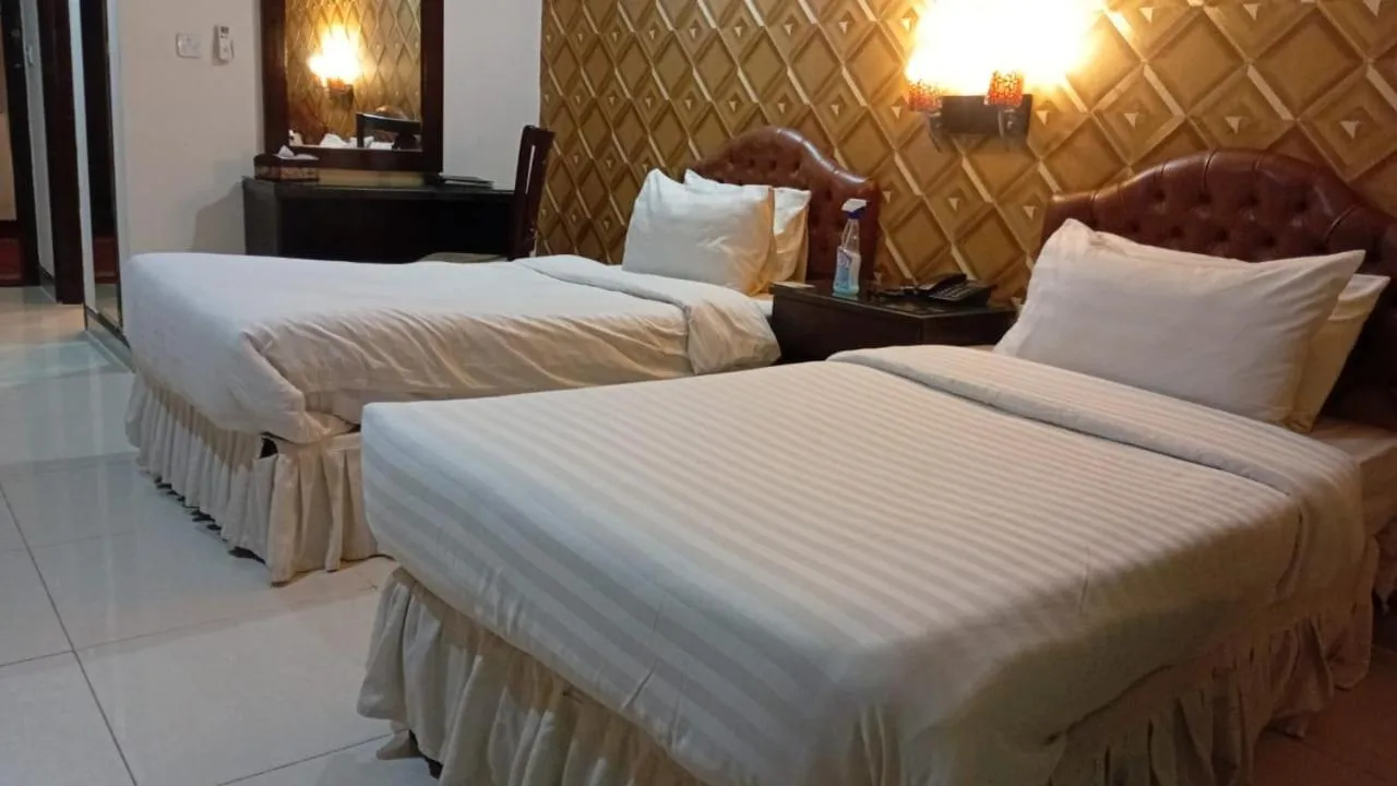 Bed in Hotel Javson