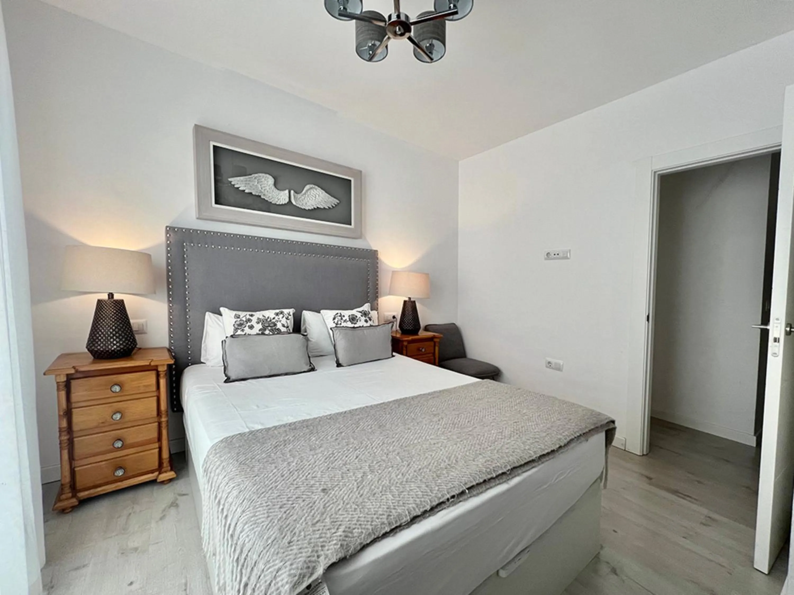 Bedroom, Bed in Apartamentos Realejo Campo del Príncipe 3000