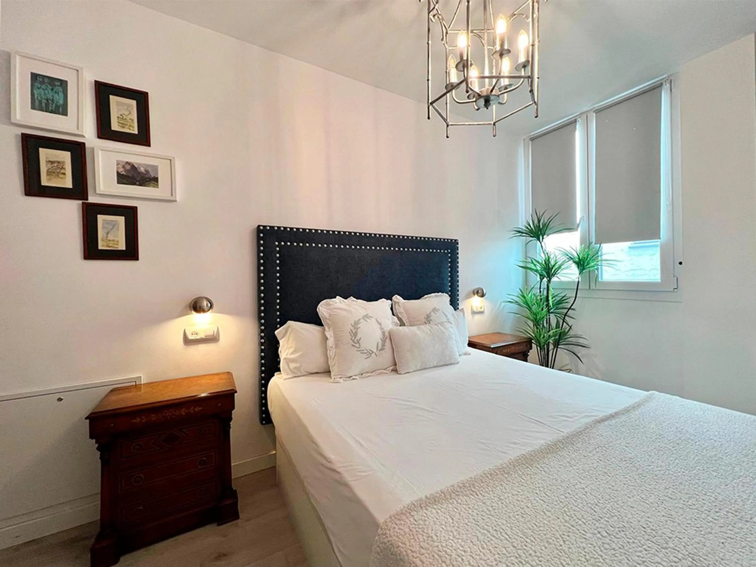 Bedroom, Bed in Apartamentos Realejo Campo del Príncipe 3000