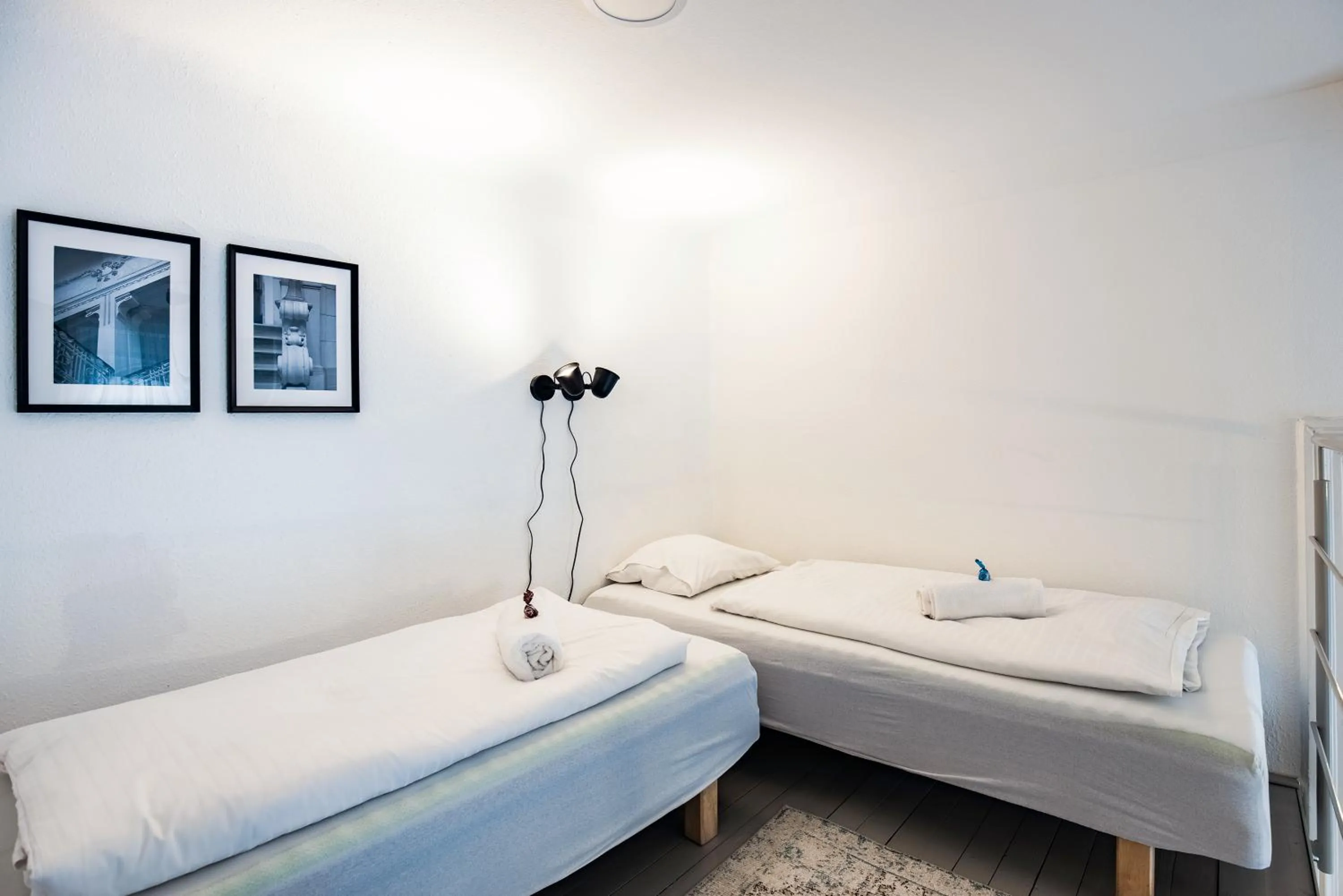 Bed in Maverick Apartments