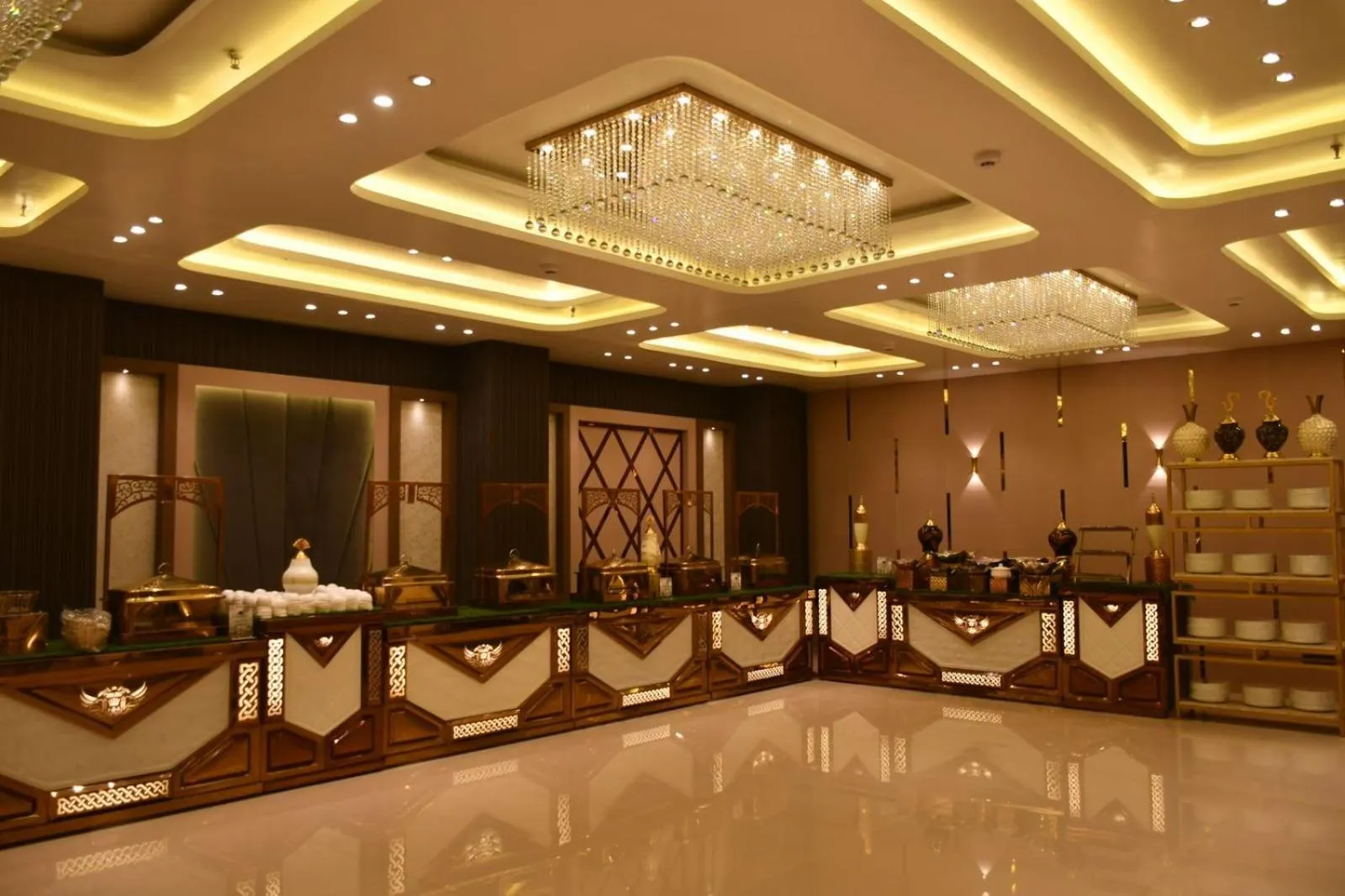 Buffet breakfast in Hotel Majestic Grand By MNG Rooms