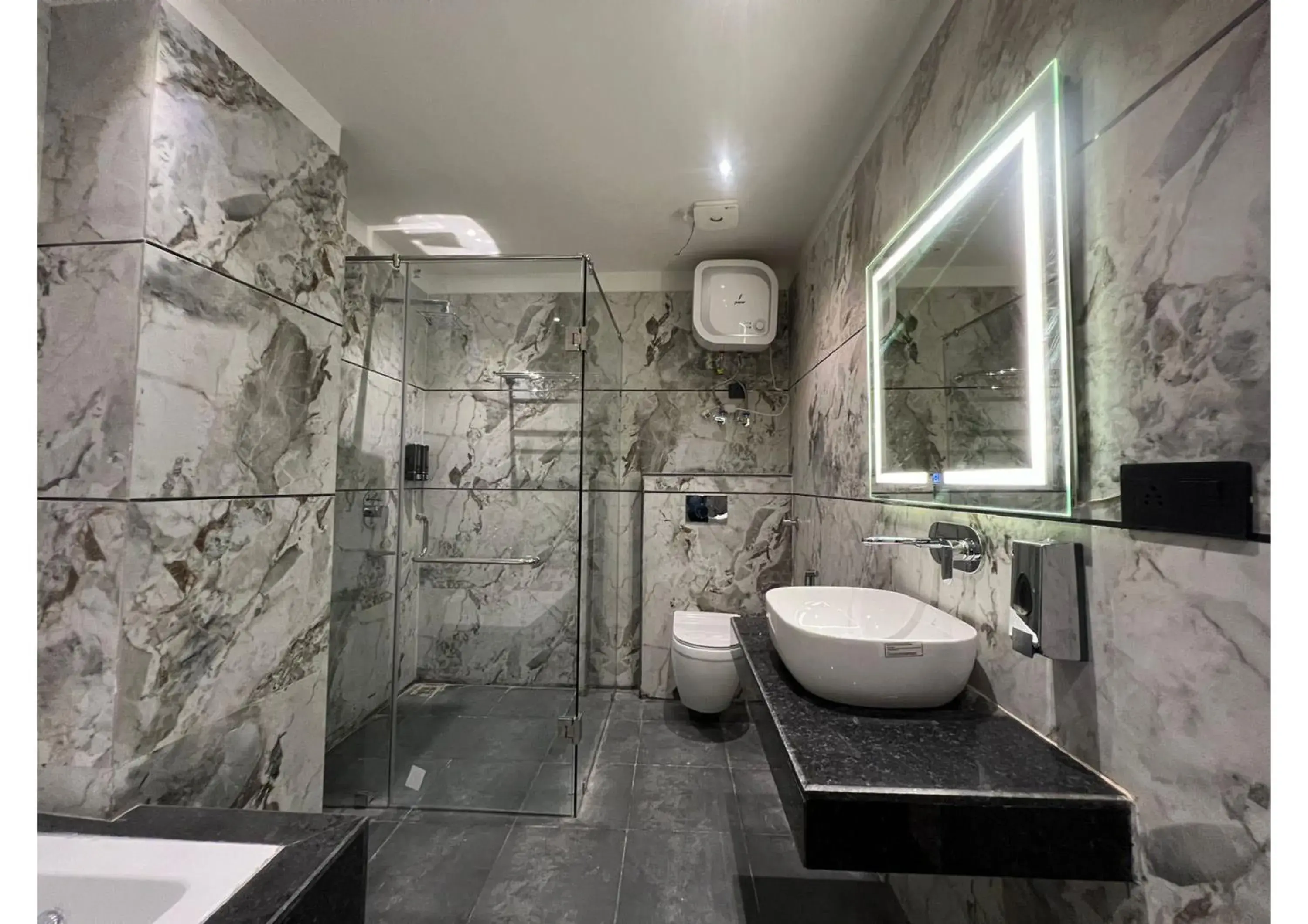 Superior Suite in Hotel Majestic Grand By MNG Rooms Superior Suite in Hotel Majestic Grand By MNG Rooms