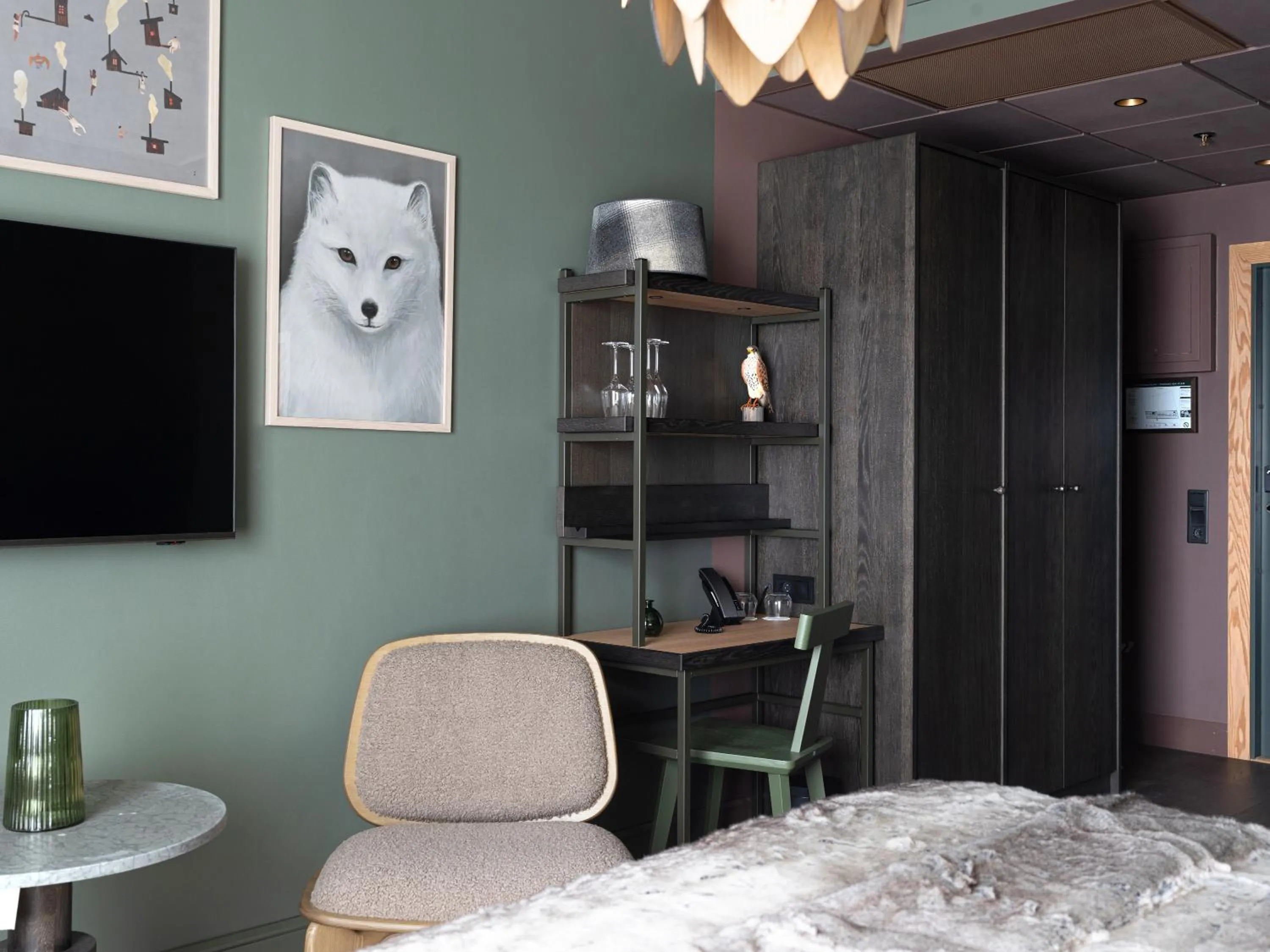 Seating area, Bed in Elite Hotel Frost - Hotel & Spa