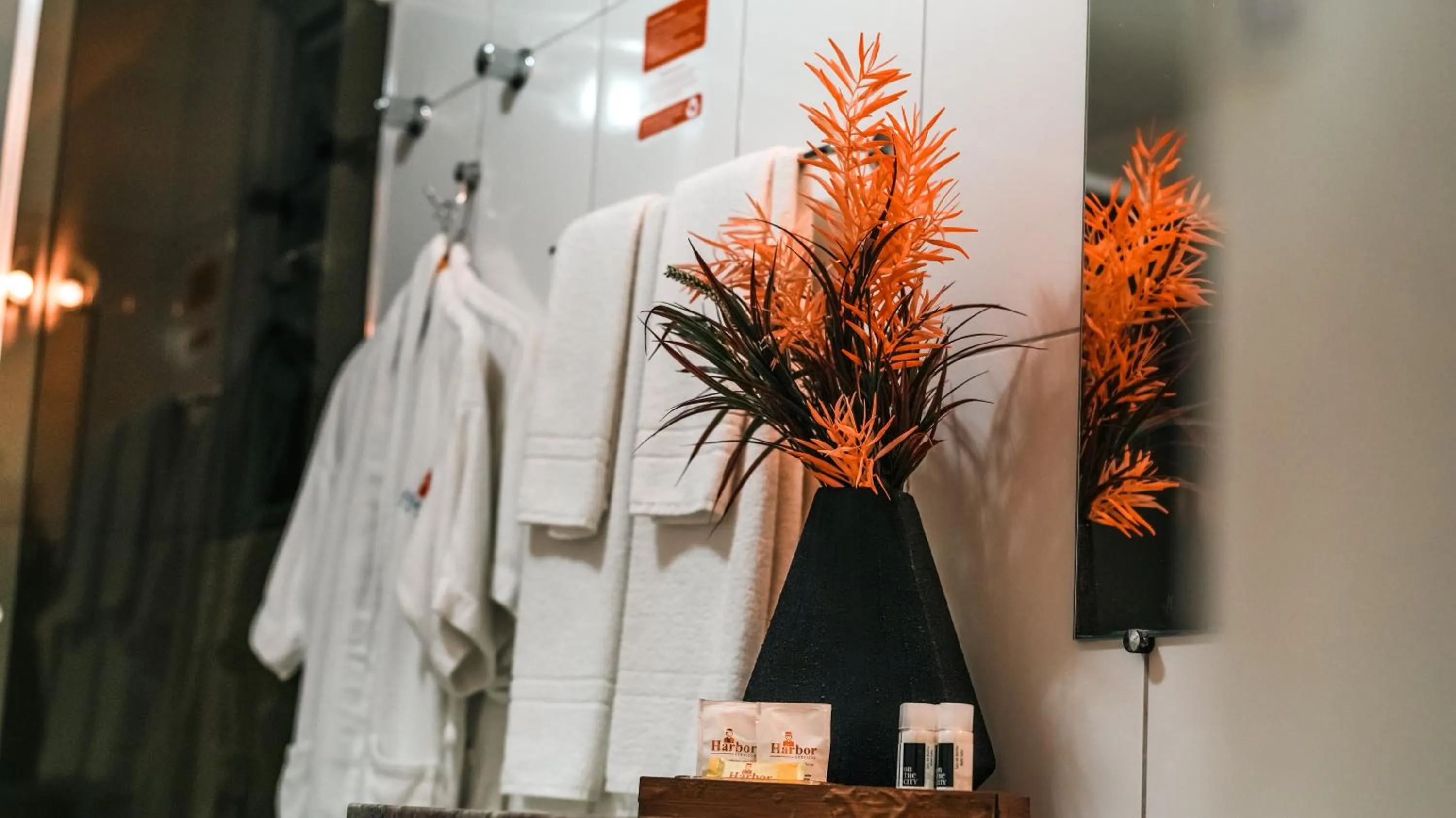 Photo of the whole room in Harbor Querência Hotel