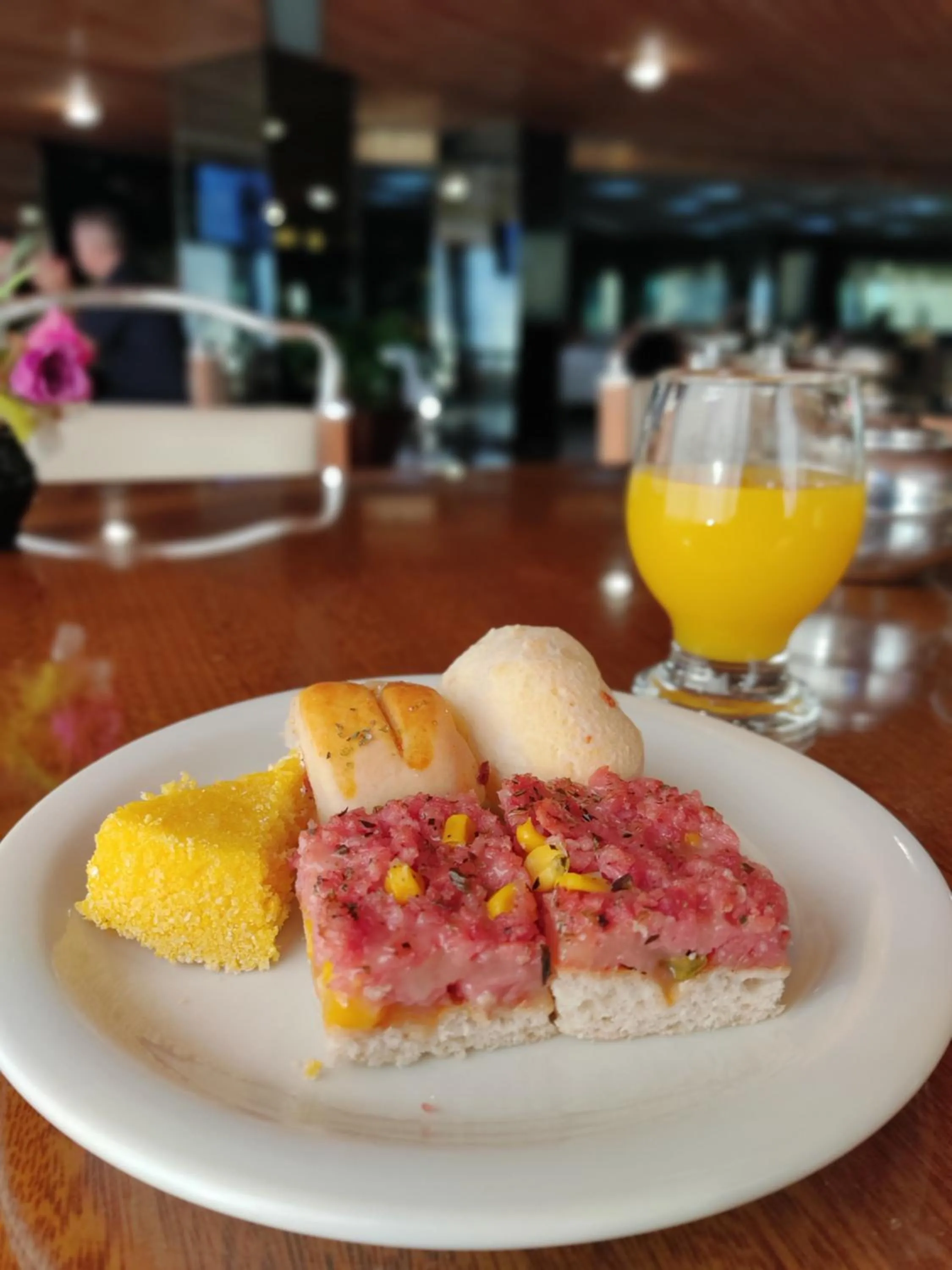 Food and drinks in Harbor Querência Hotel