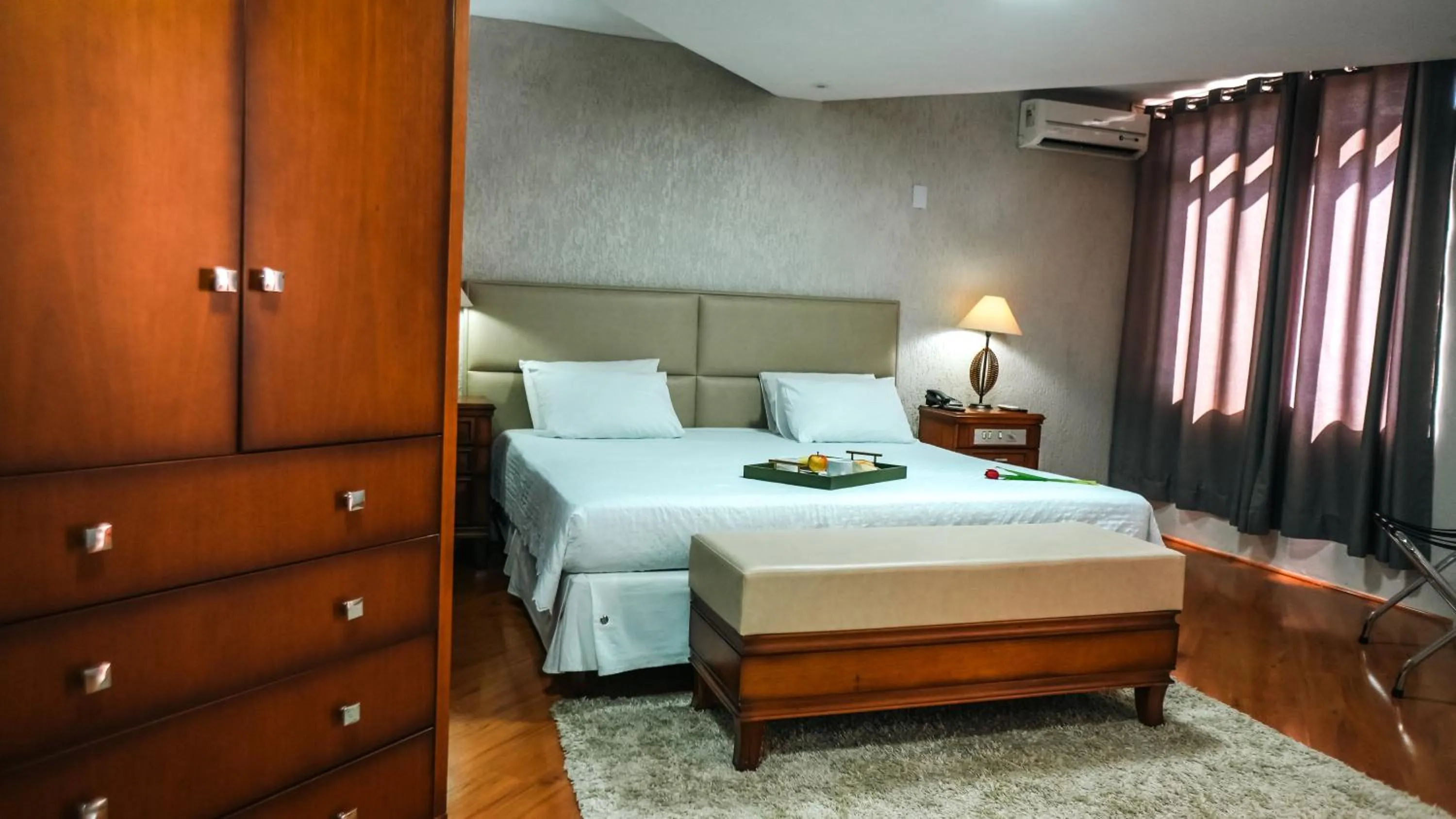Photo of the whole room, Bed in Harbor Querência Hotel