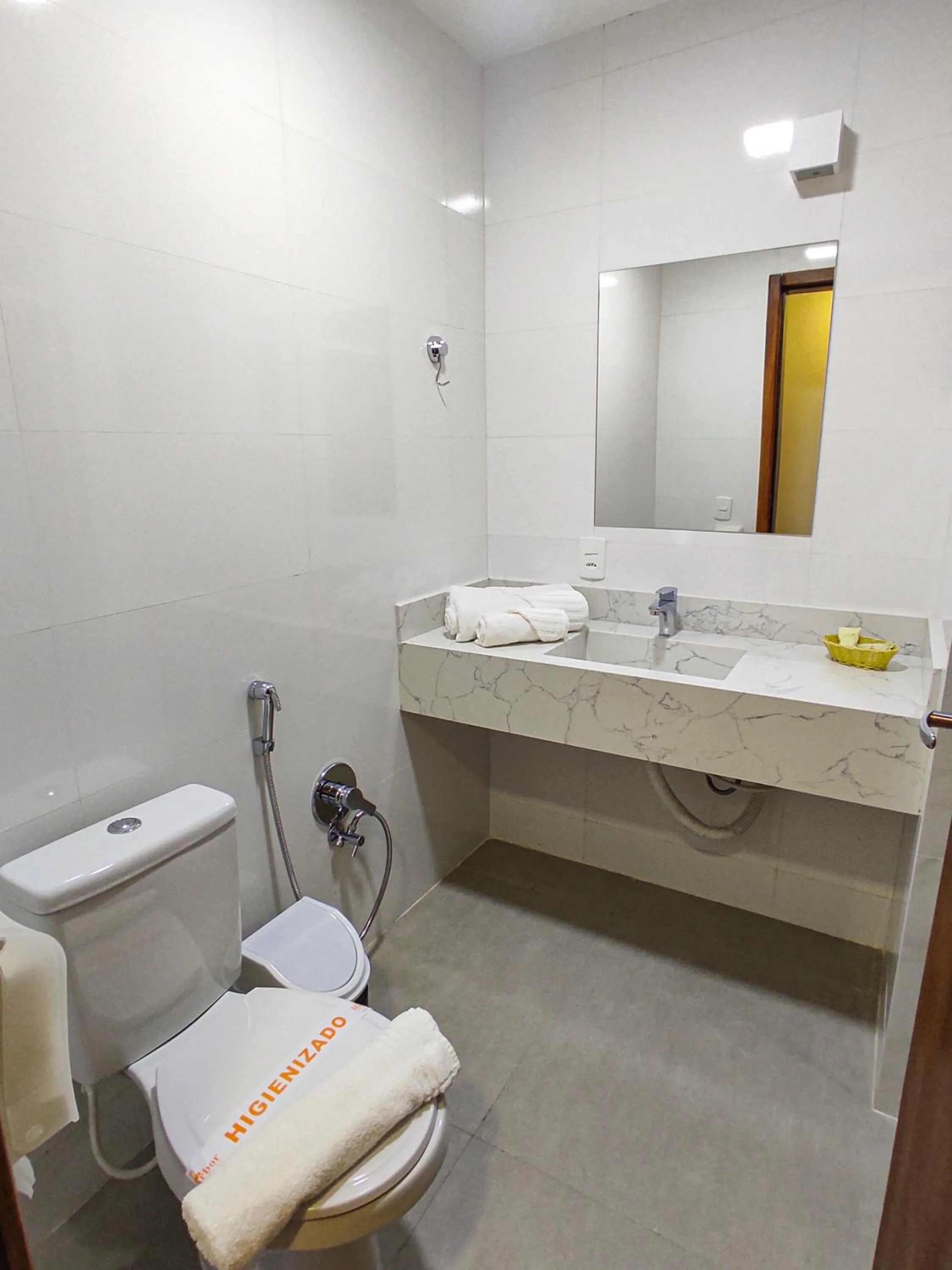 Bathroom in Harbor Querência Hotel