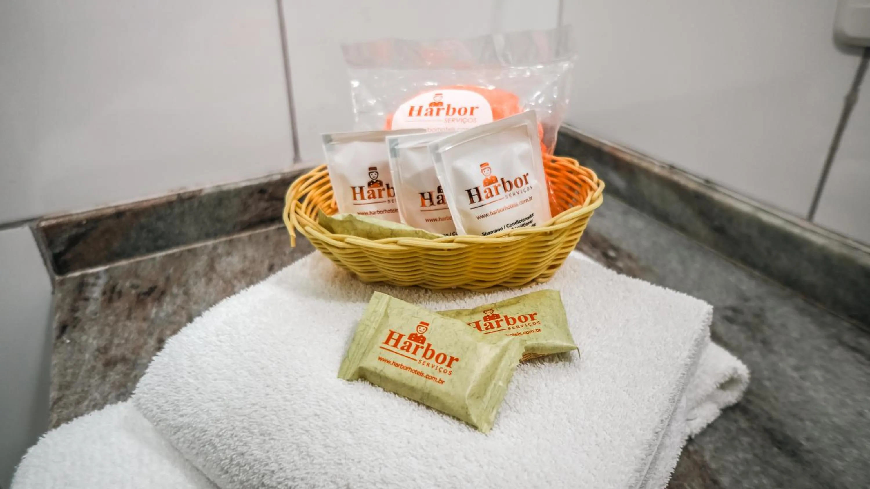Bathroom in Harbor Querência Hotel