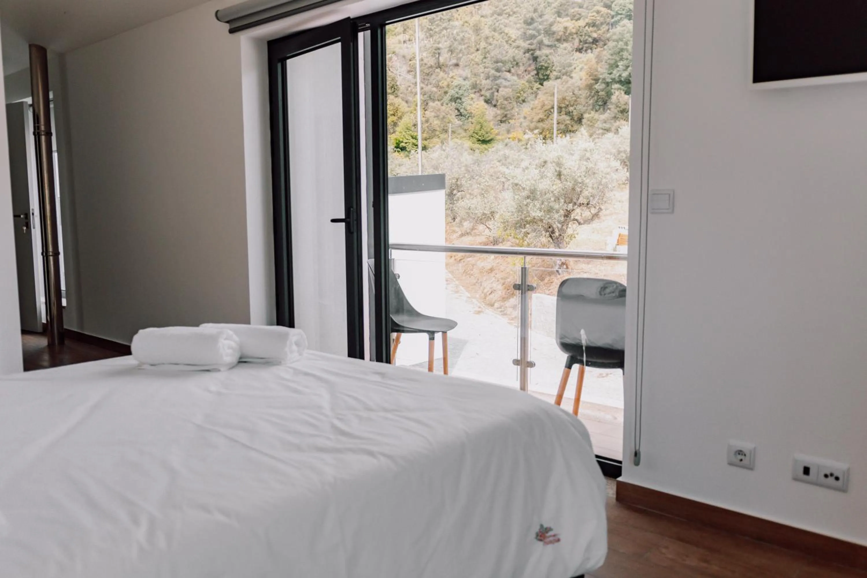 View (from property/room), Bed in Quinta dos Sinçais