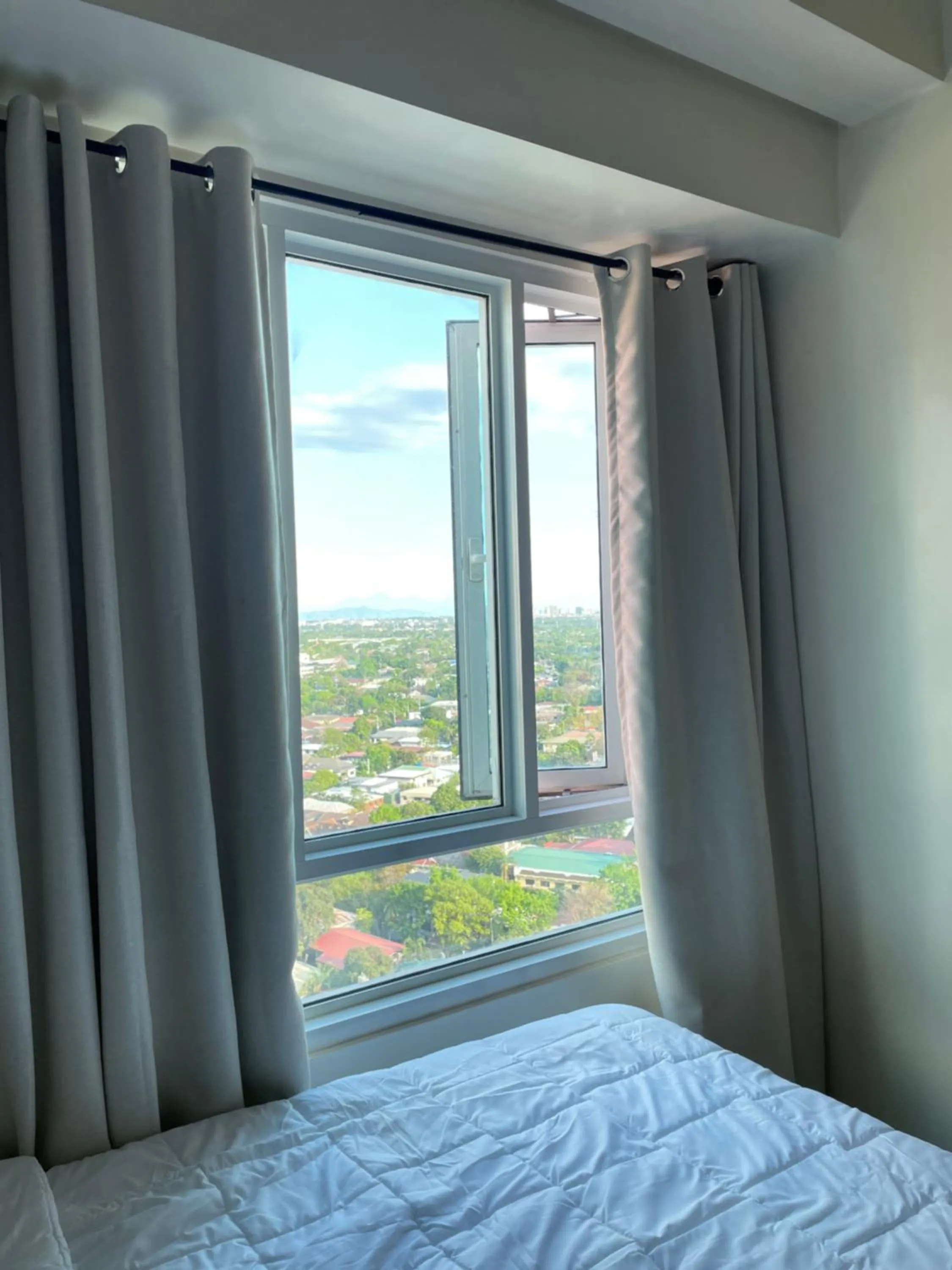 Mountain View at Beacon Tower