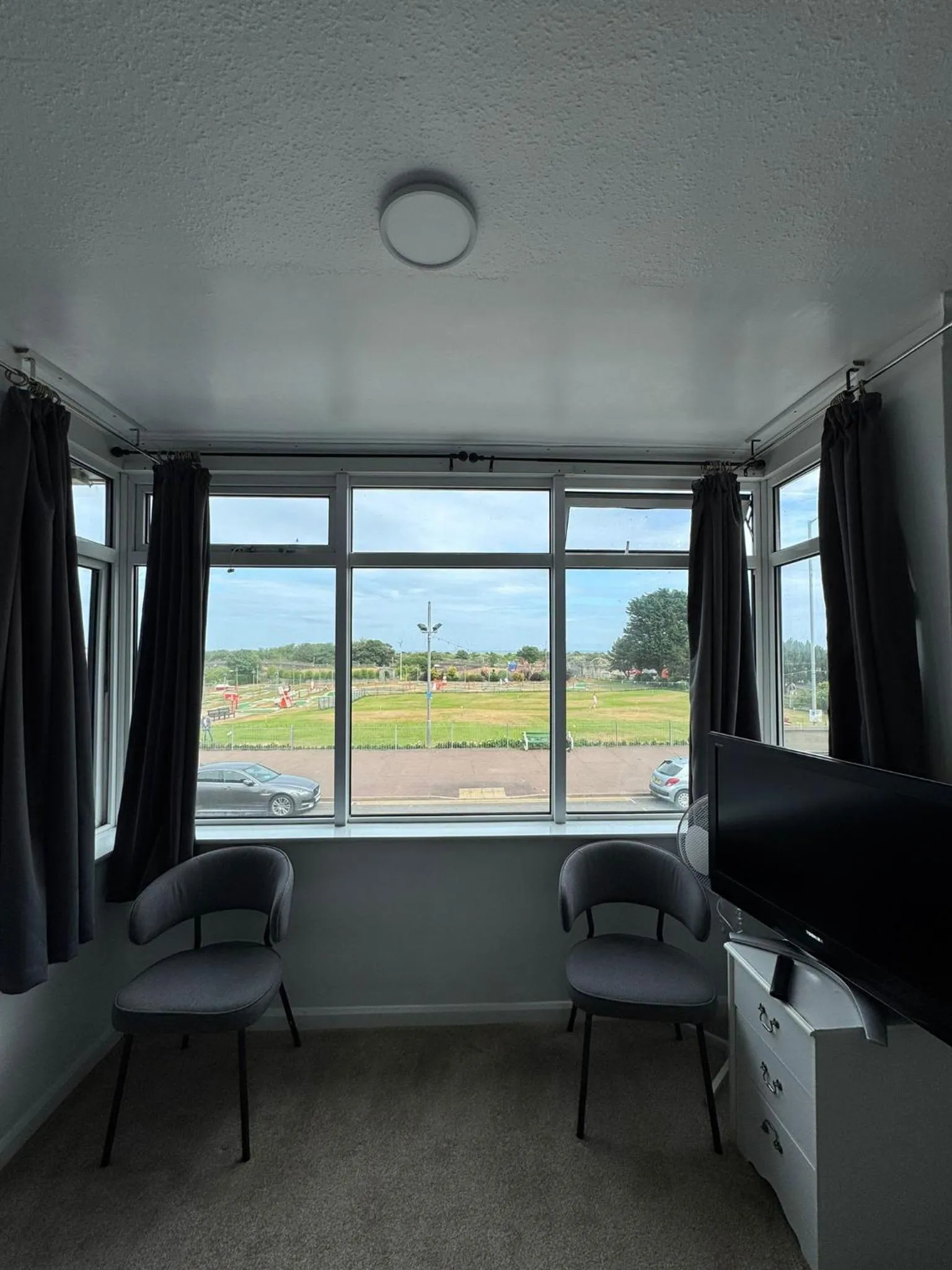 Bedroom in Sea Side Hotel