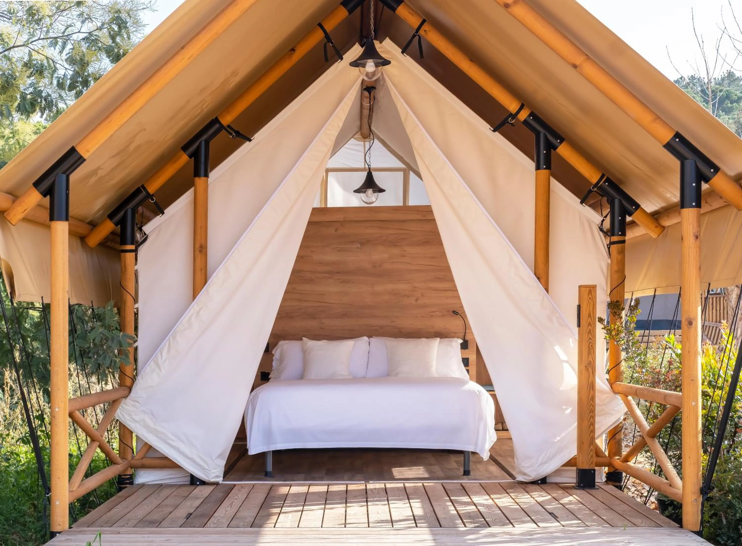 Photo of the whole room, Bed in Wecamp San Sebastián