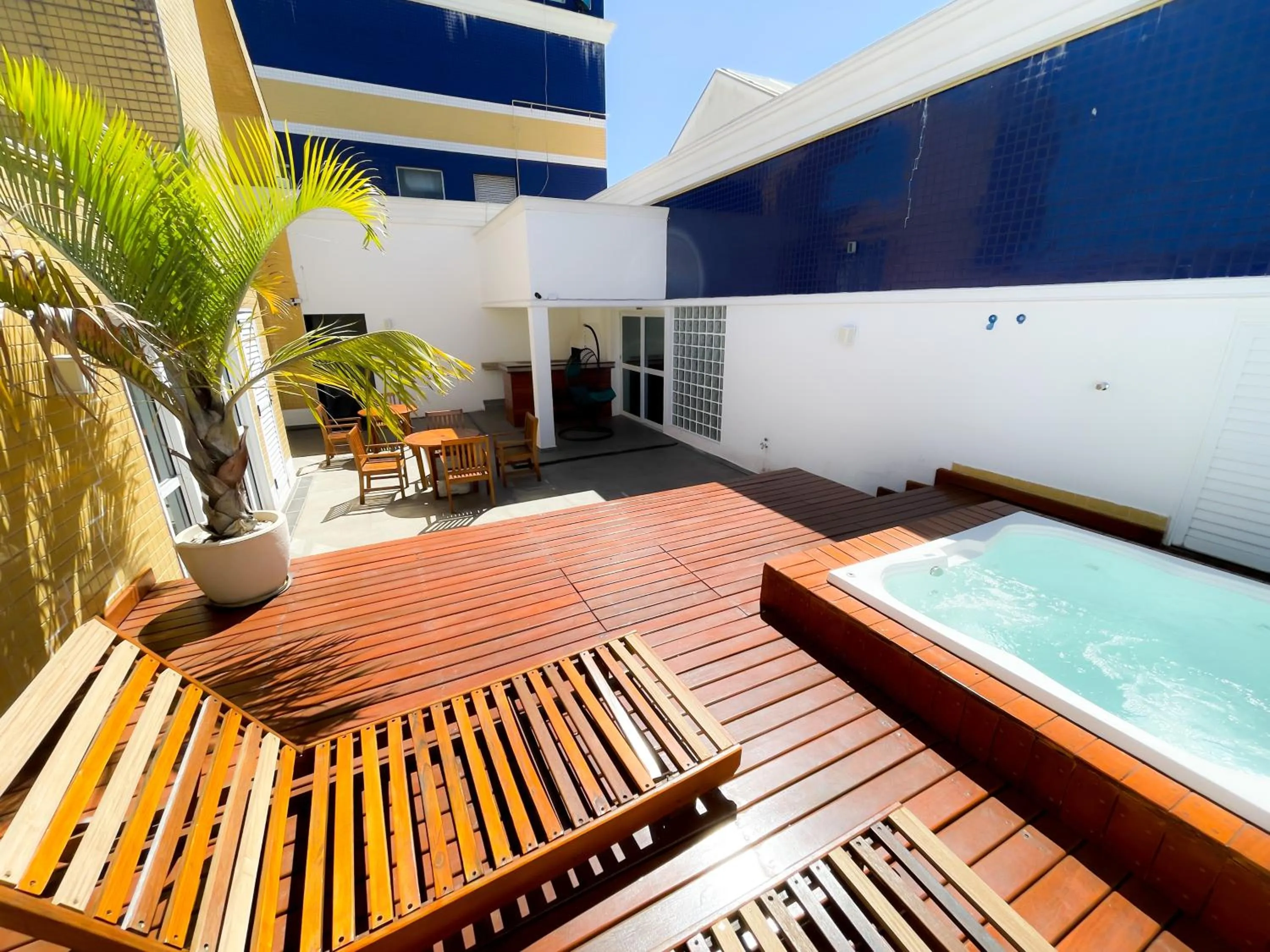 Hot Tub in Hotel Euro Suite Campinas by Nacional Inn - Próximo ao Cambuí
