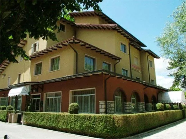 Property building in Hotel Garni del Lago