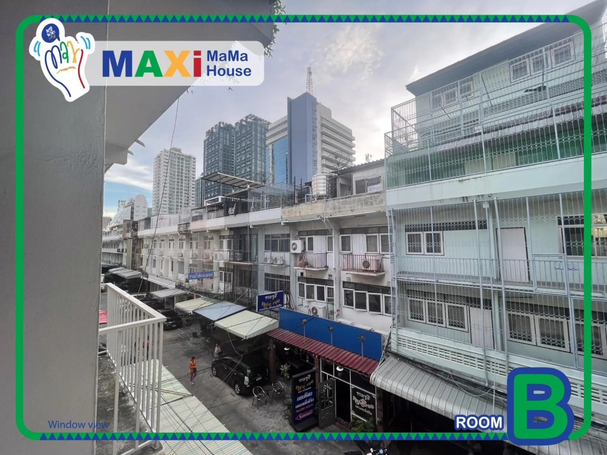 Day in MAXi MaMa House