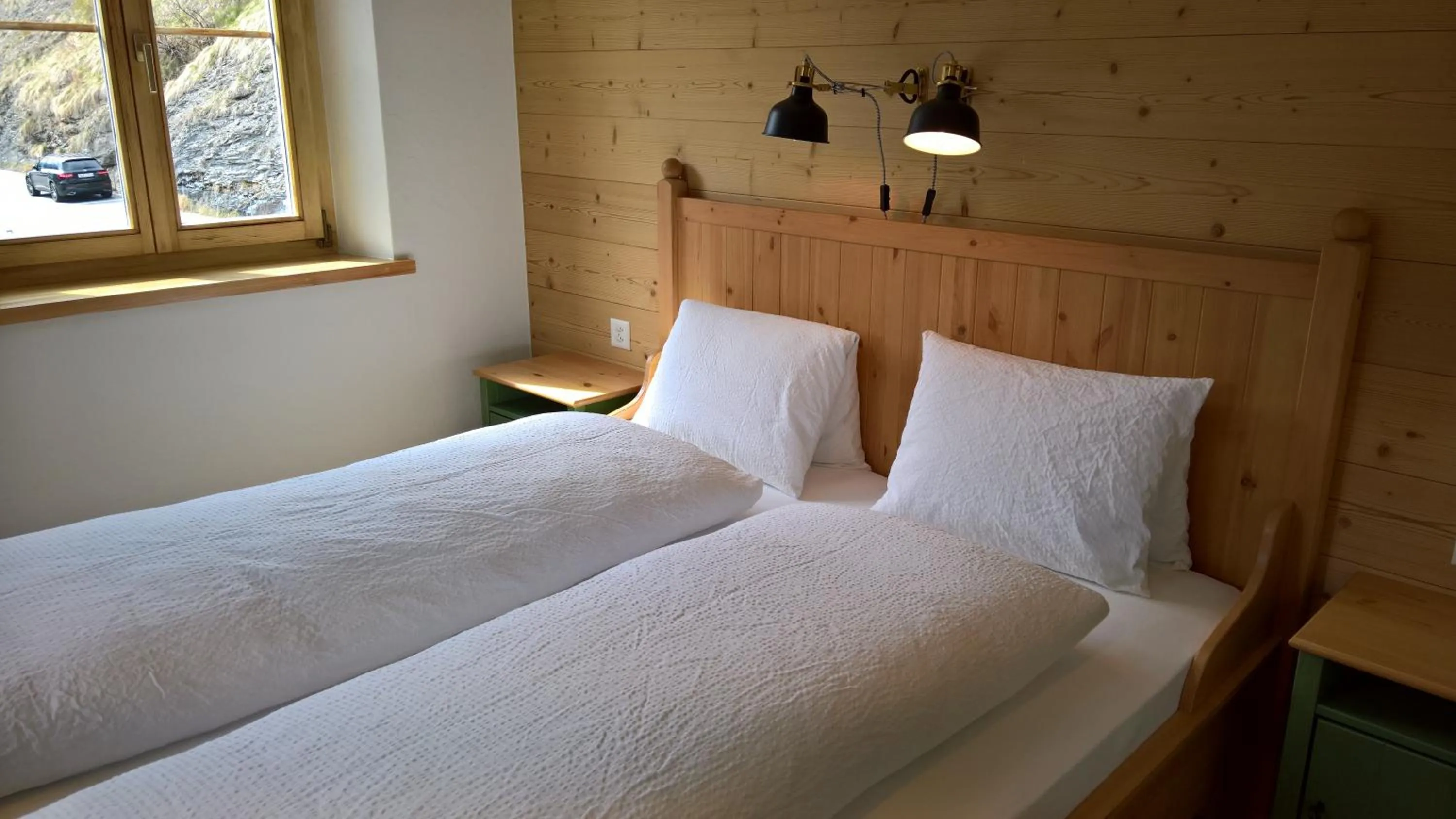 Bedroom, Bed in B&B Chasa Arfusch