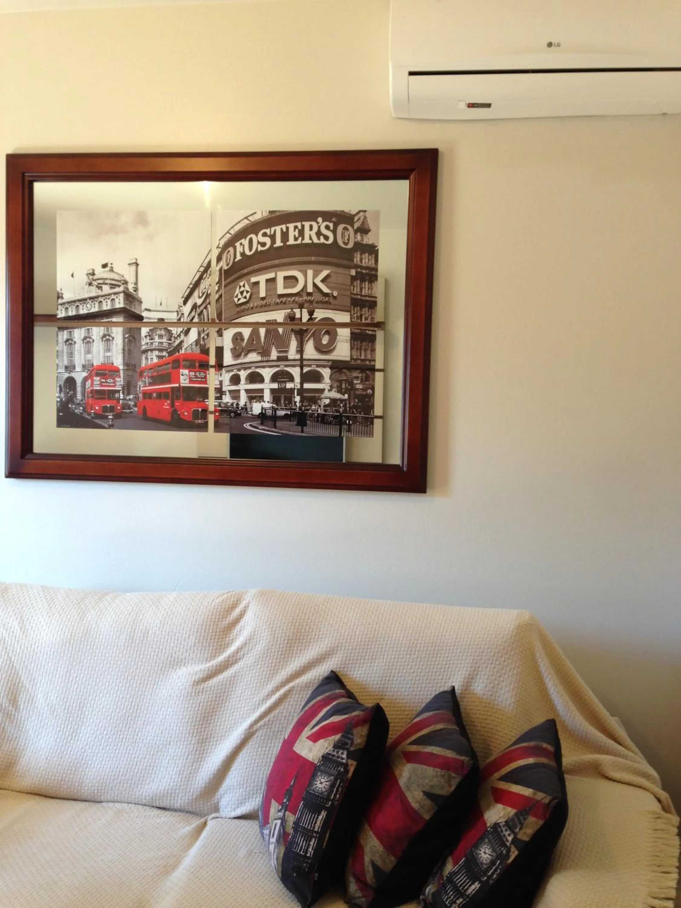 Seating area in Pousada Caminho dos Plátanos