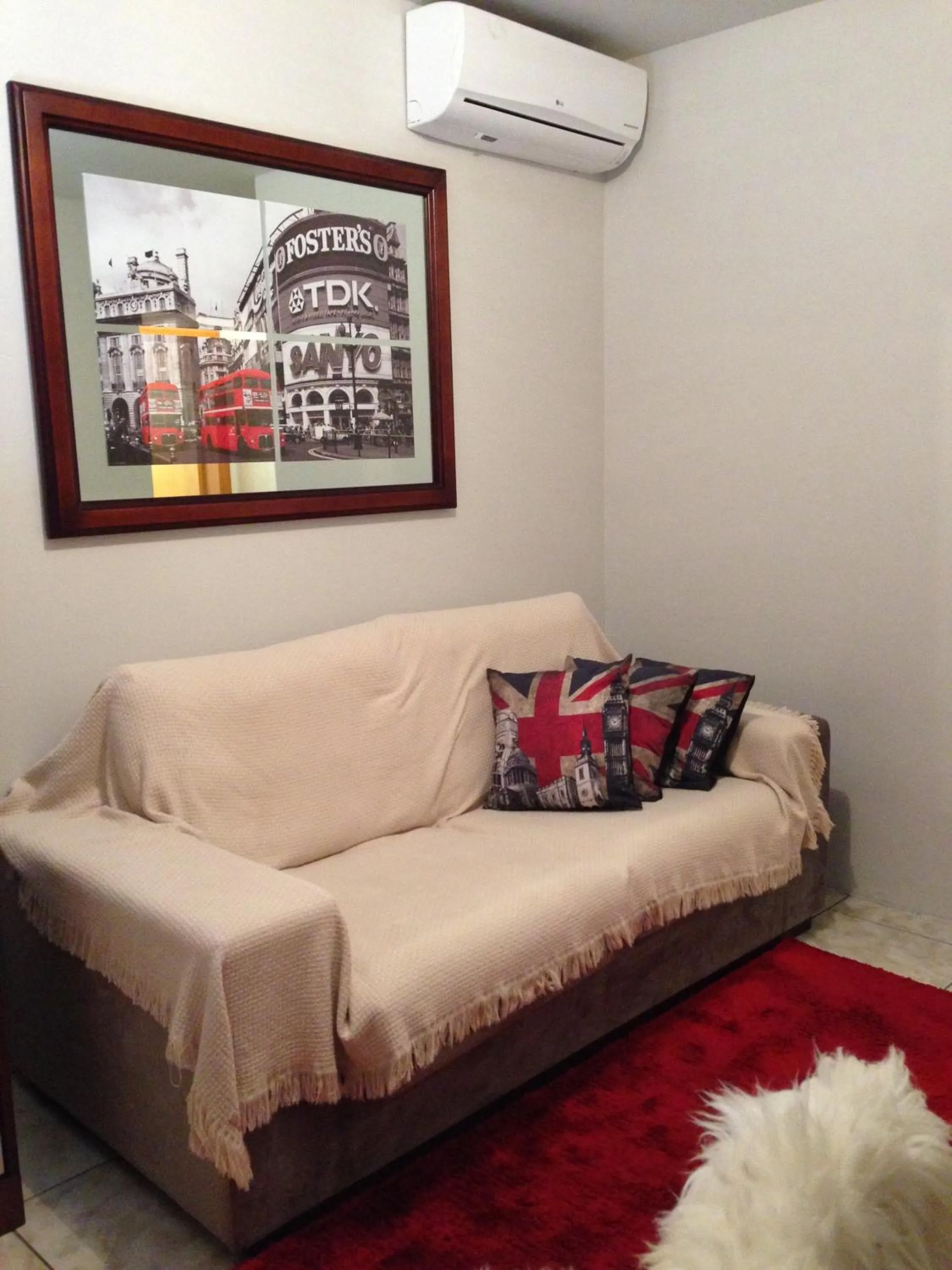 TV and multimedia in Pousada Caminho dos Plátanos