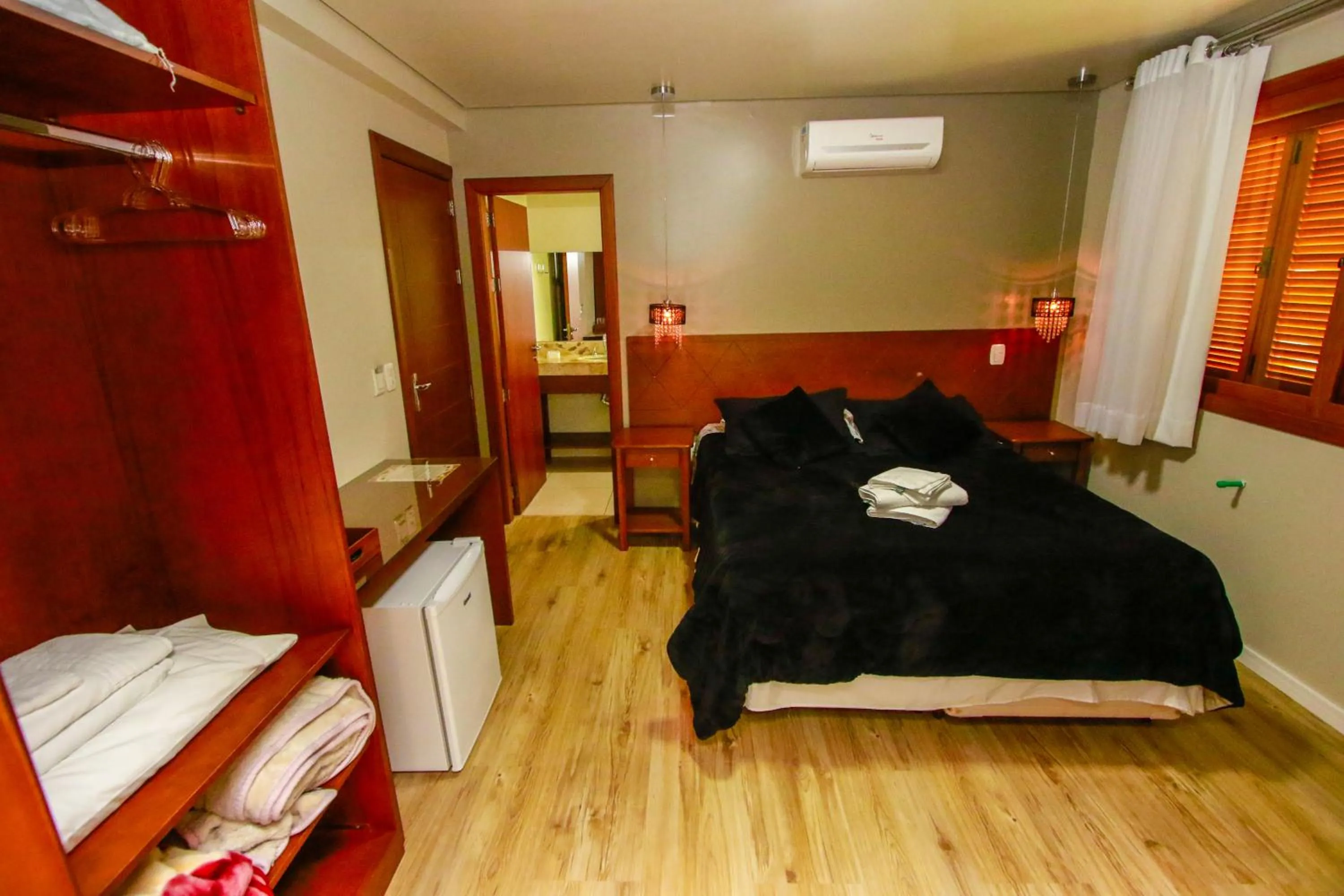 Bedroom, Bed in Pousada Caminho dos Plátanos