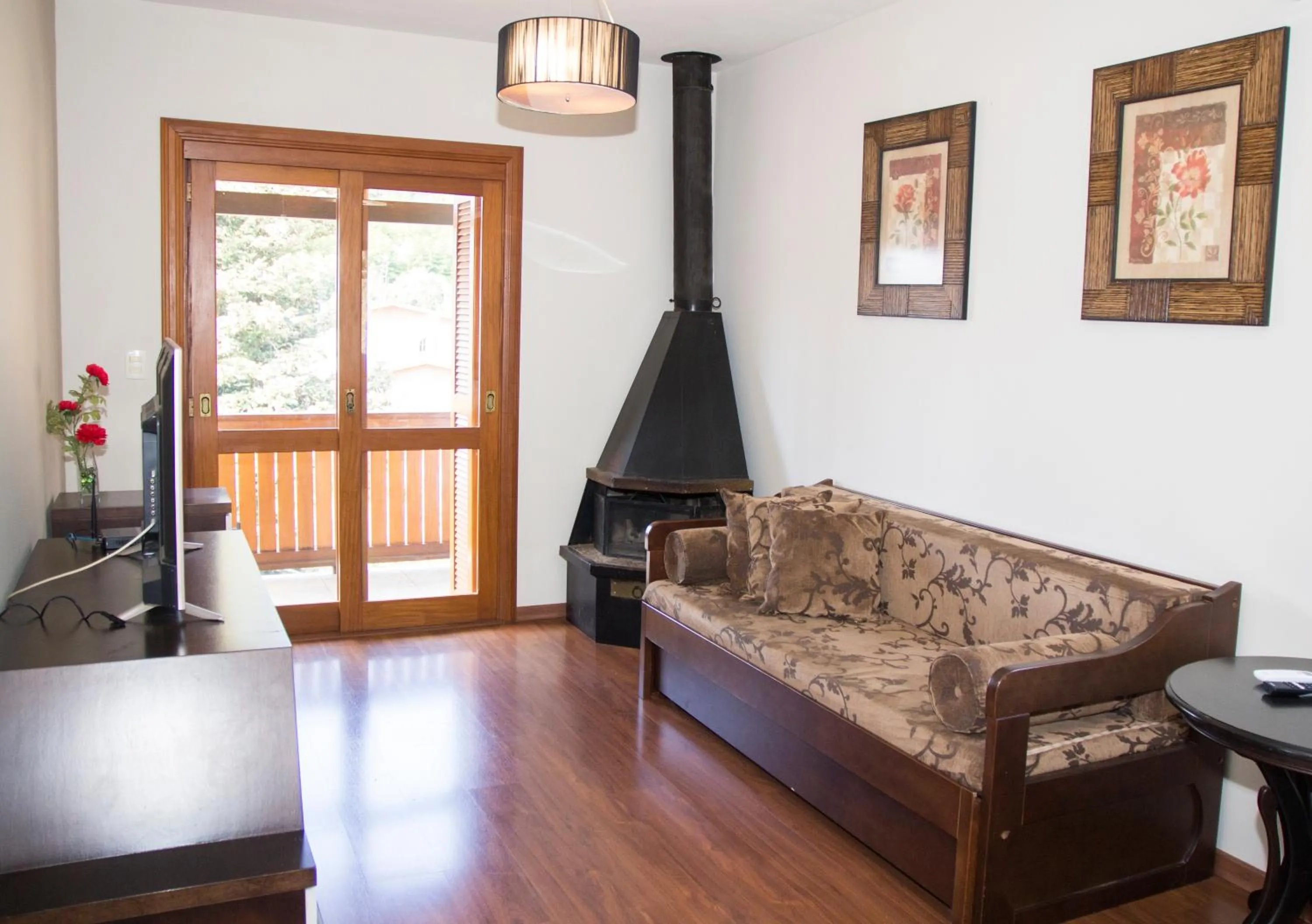 Living room in Pousada Caminho dos Plátanos