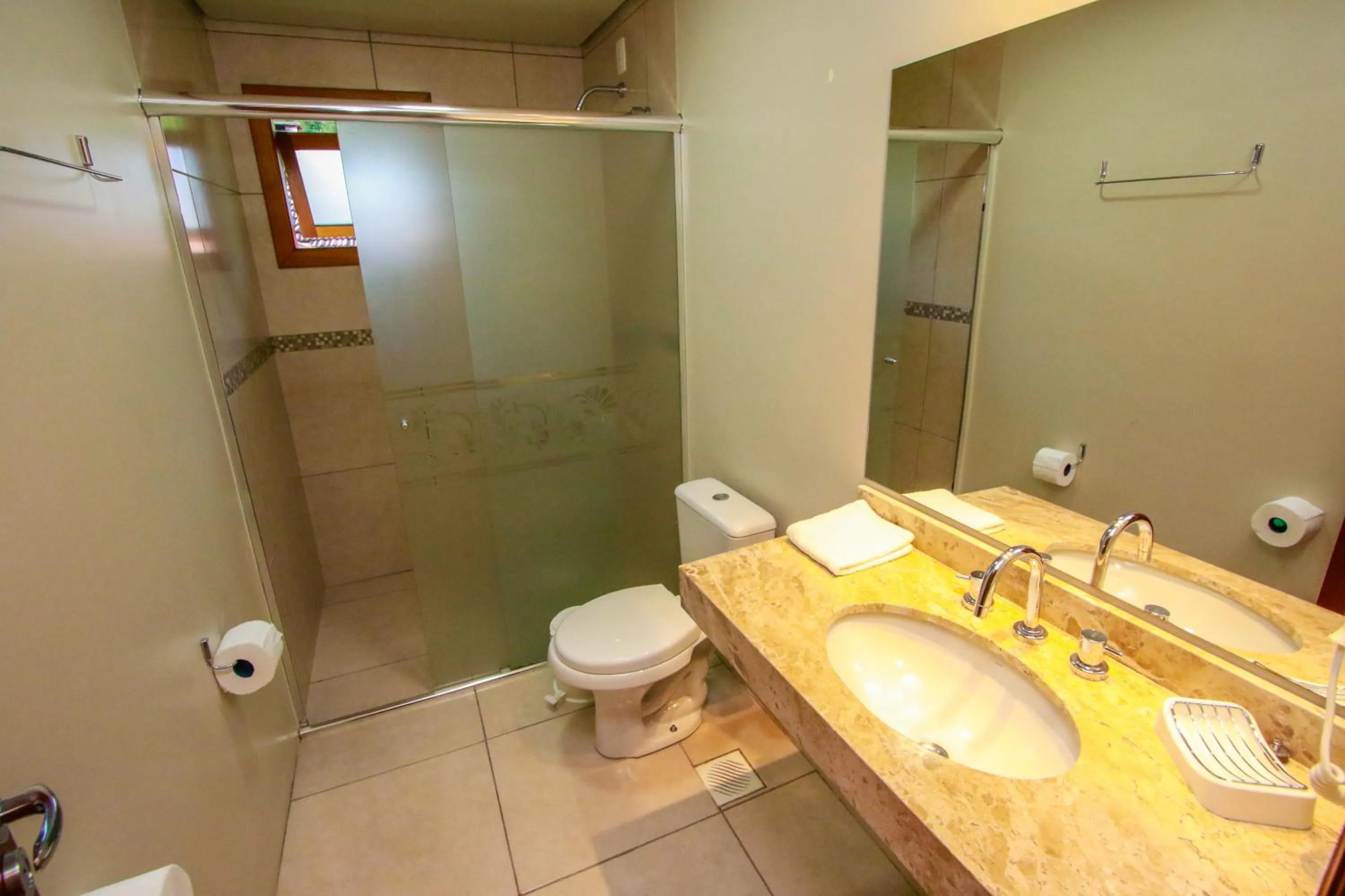 Bathroom in Pousada Caminho dos Plátanos