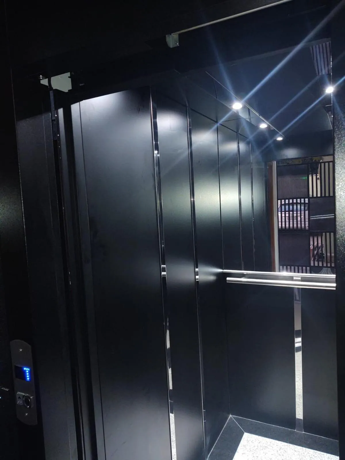 elevator in Pousada Caminho dos Plátanos