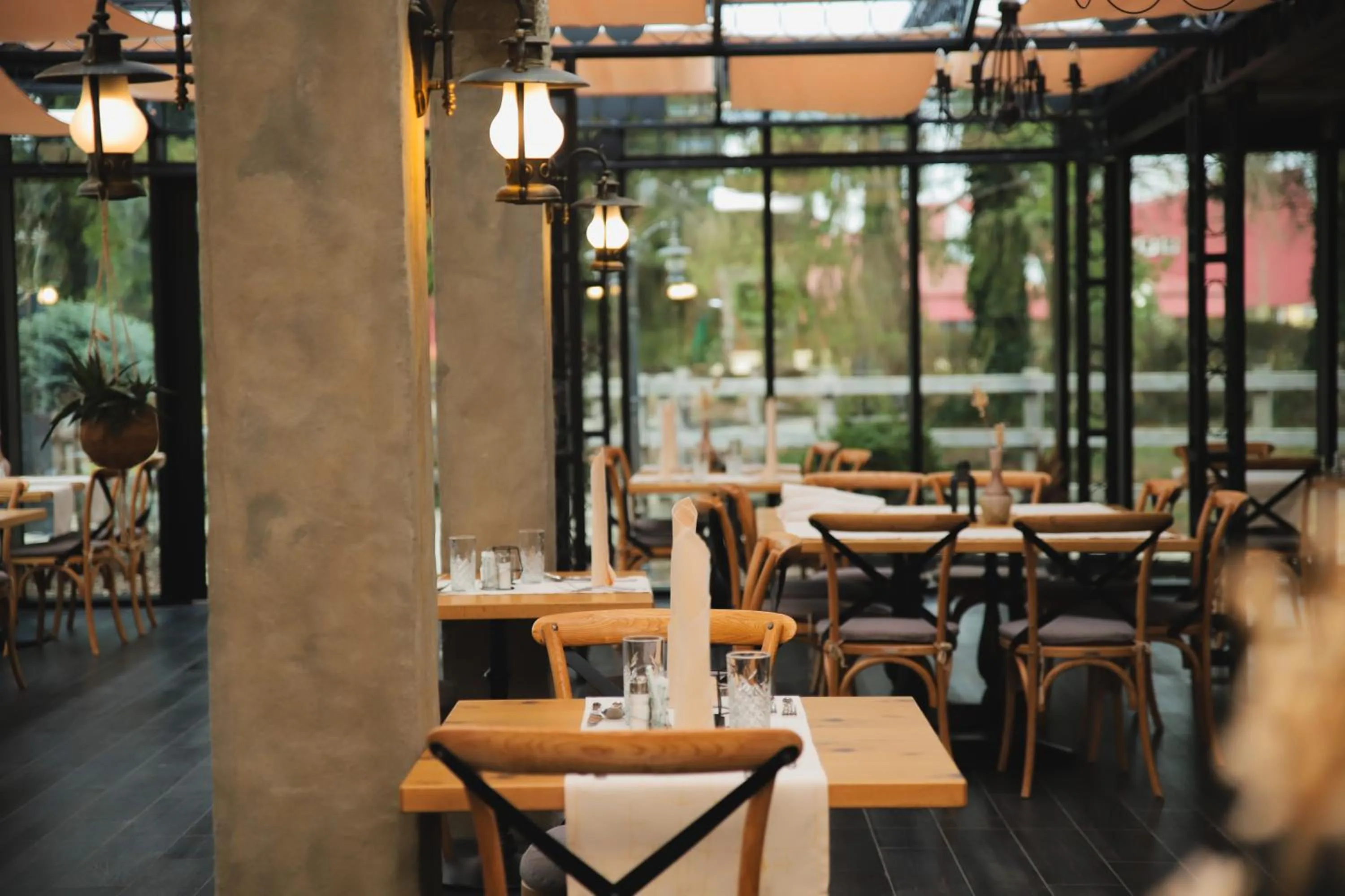 Restaurant/places to eat in Hotel Bernarda