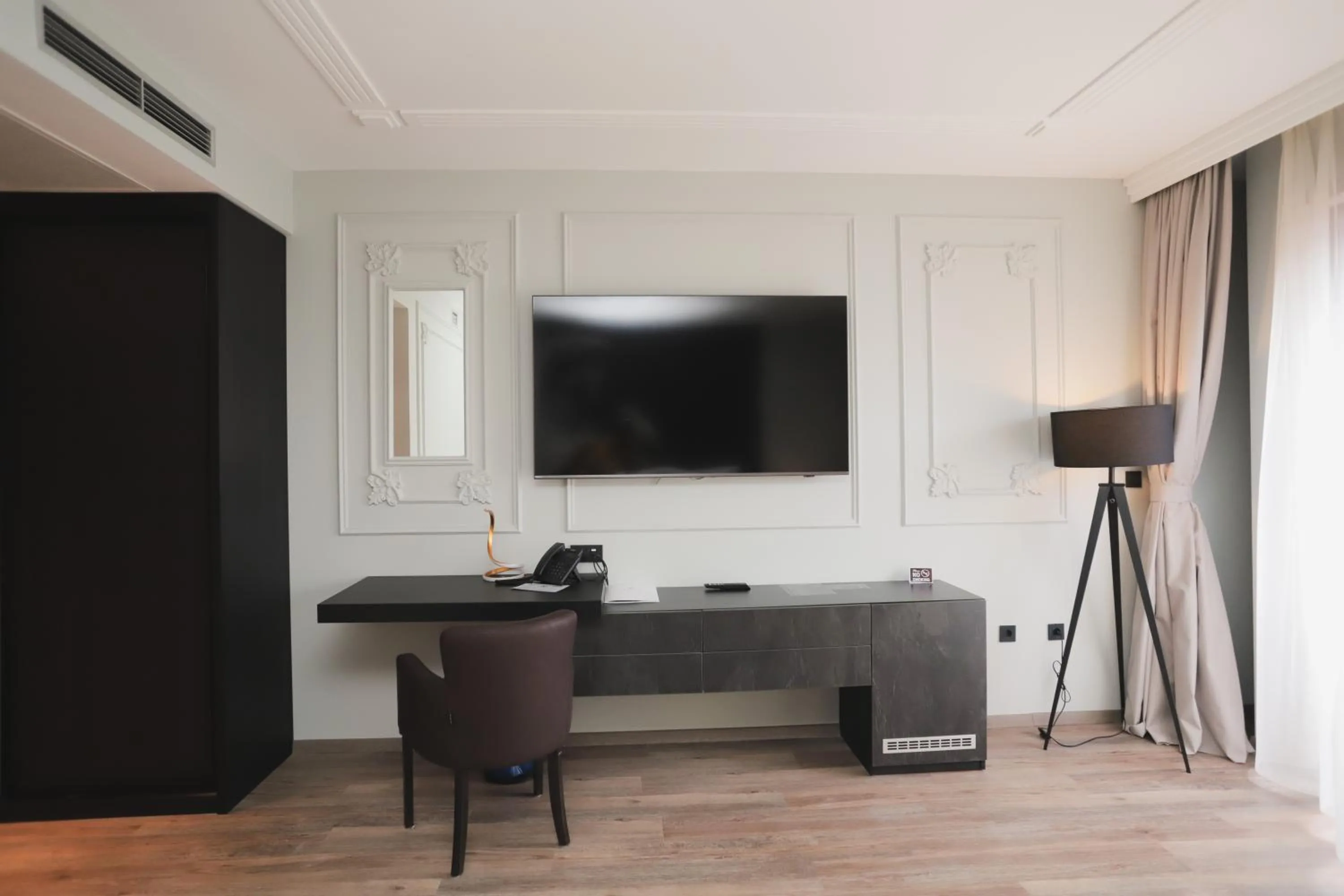 TV and multimedia in Hotel Bernarda