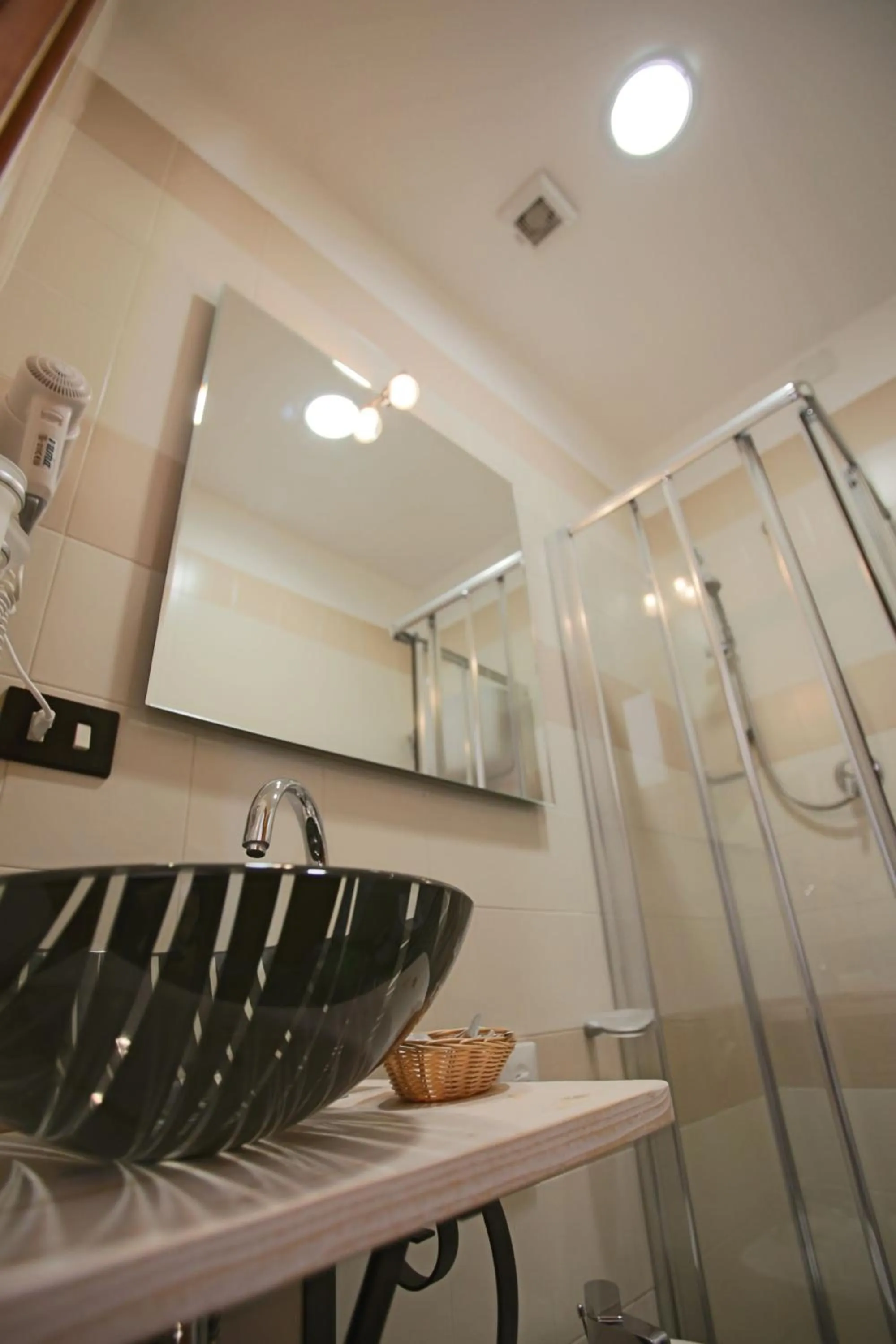 Shower in Al Brunello