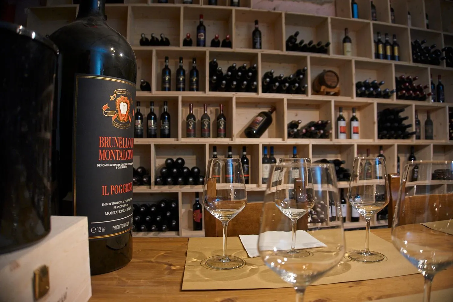 Restaurant/places to eat in Al Brunello