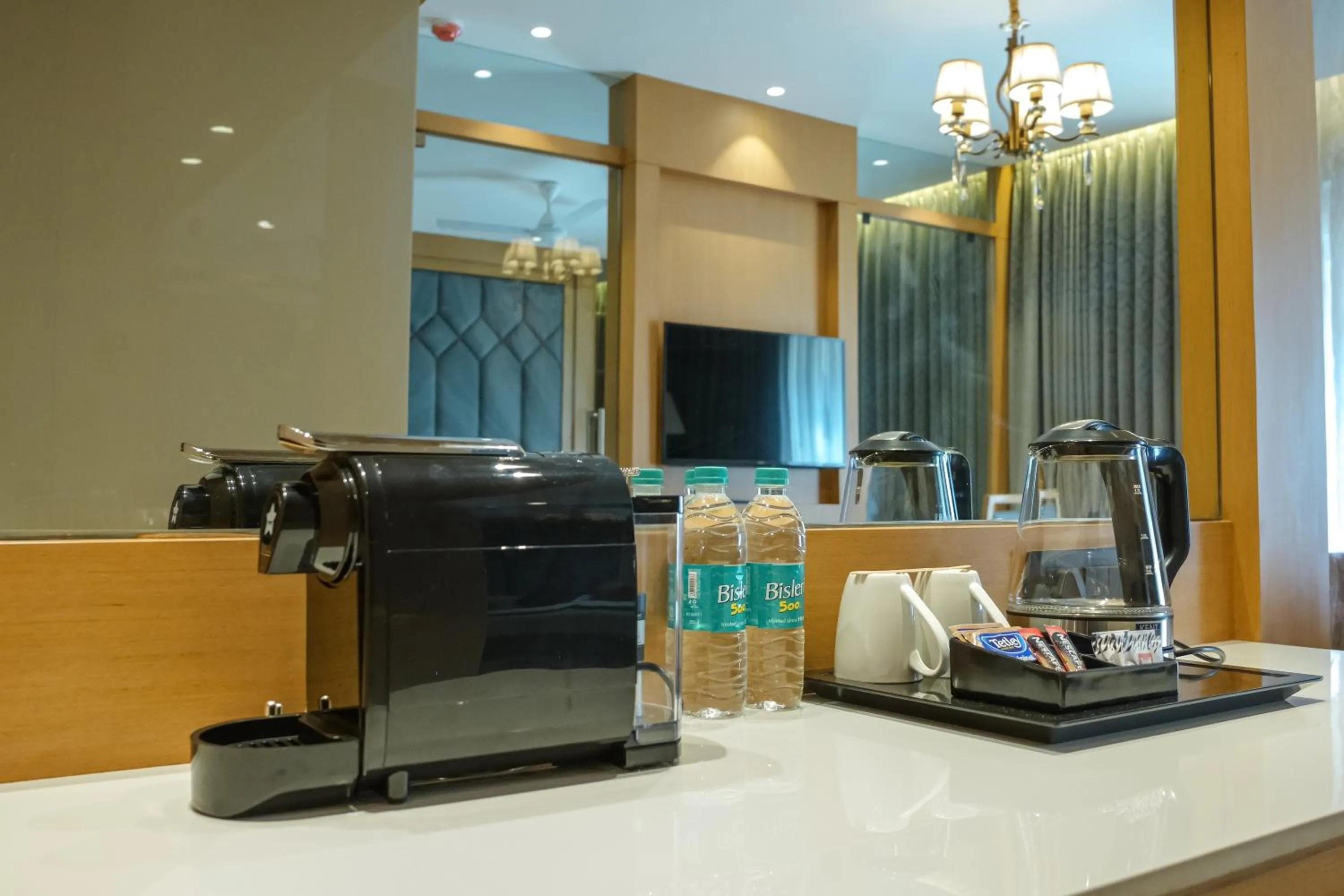 Coffee/tea facilities in InstaFeel Hotel