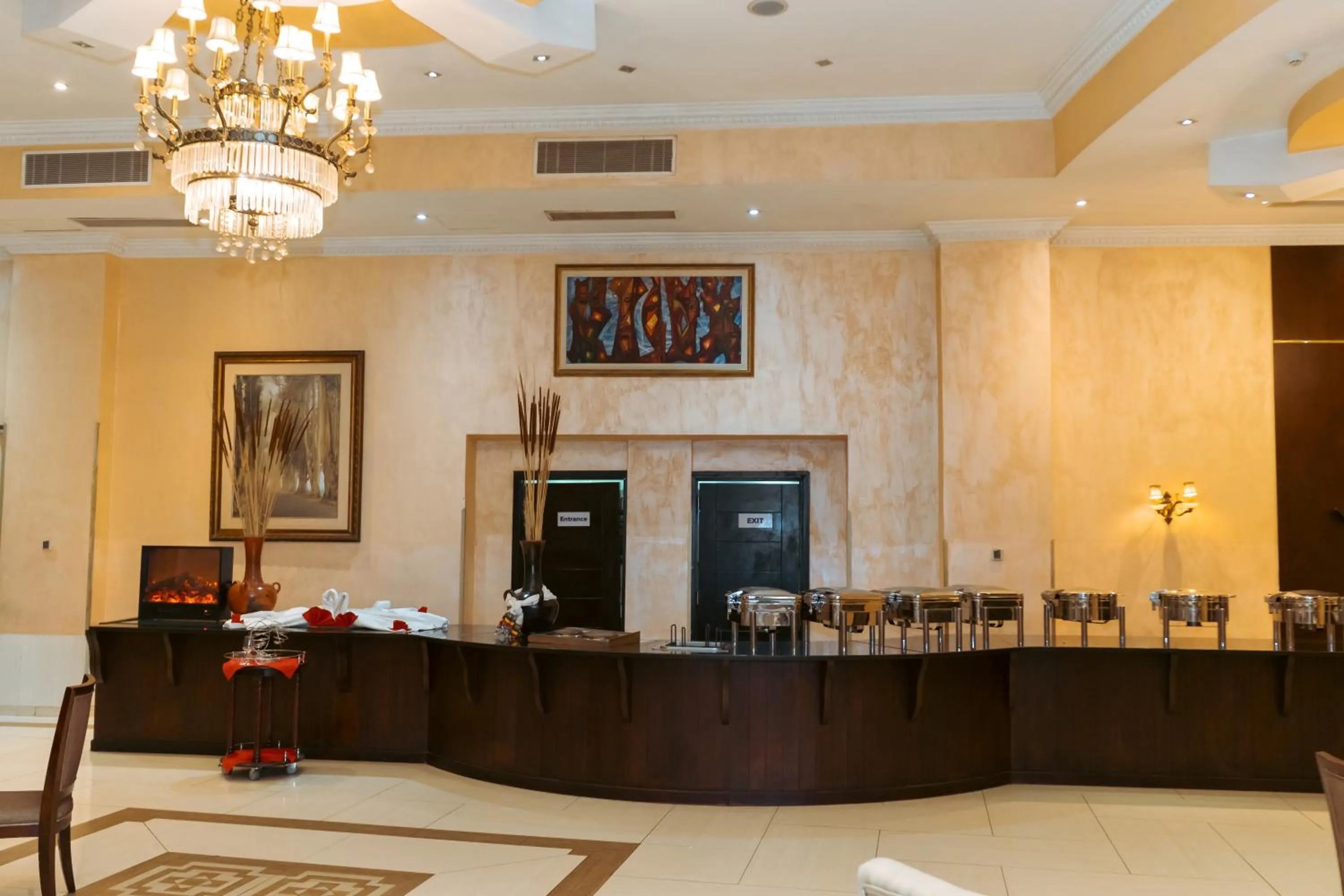Restaurant/places to eat in Capital Hotel and Spa