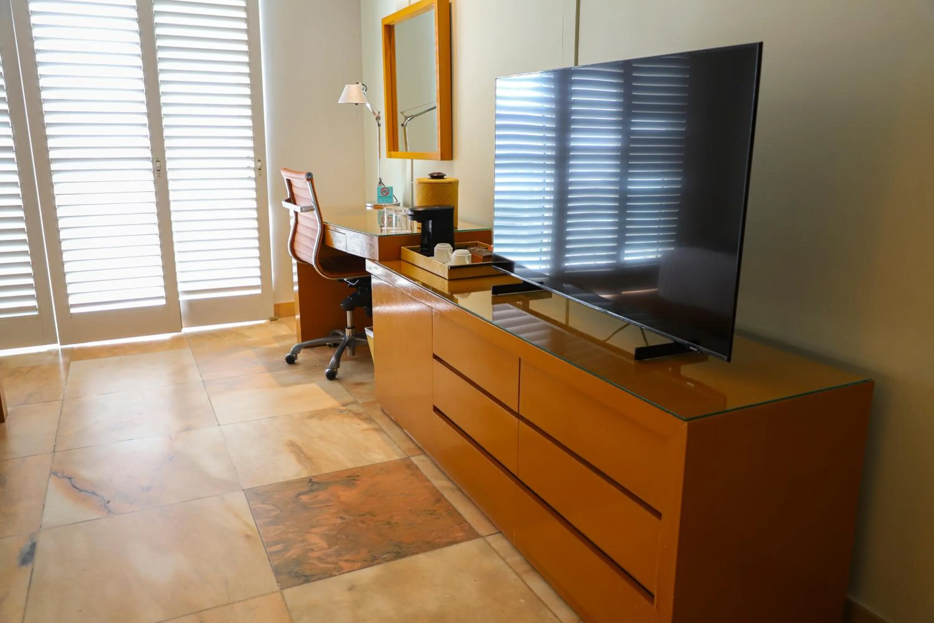 TV and multimedia in Palacio Mundo Imperial Riviera Diamante Acapulco All Inclusive