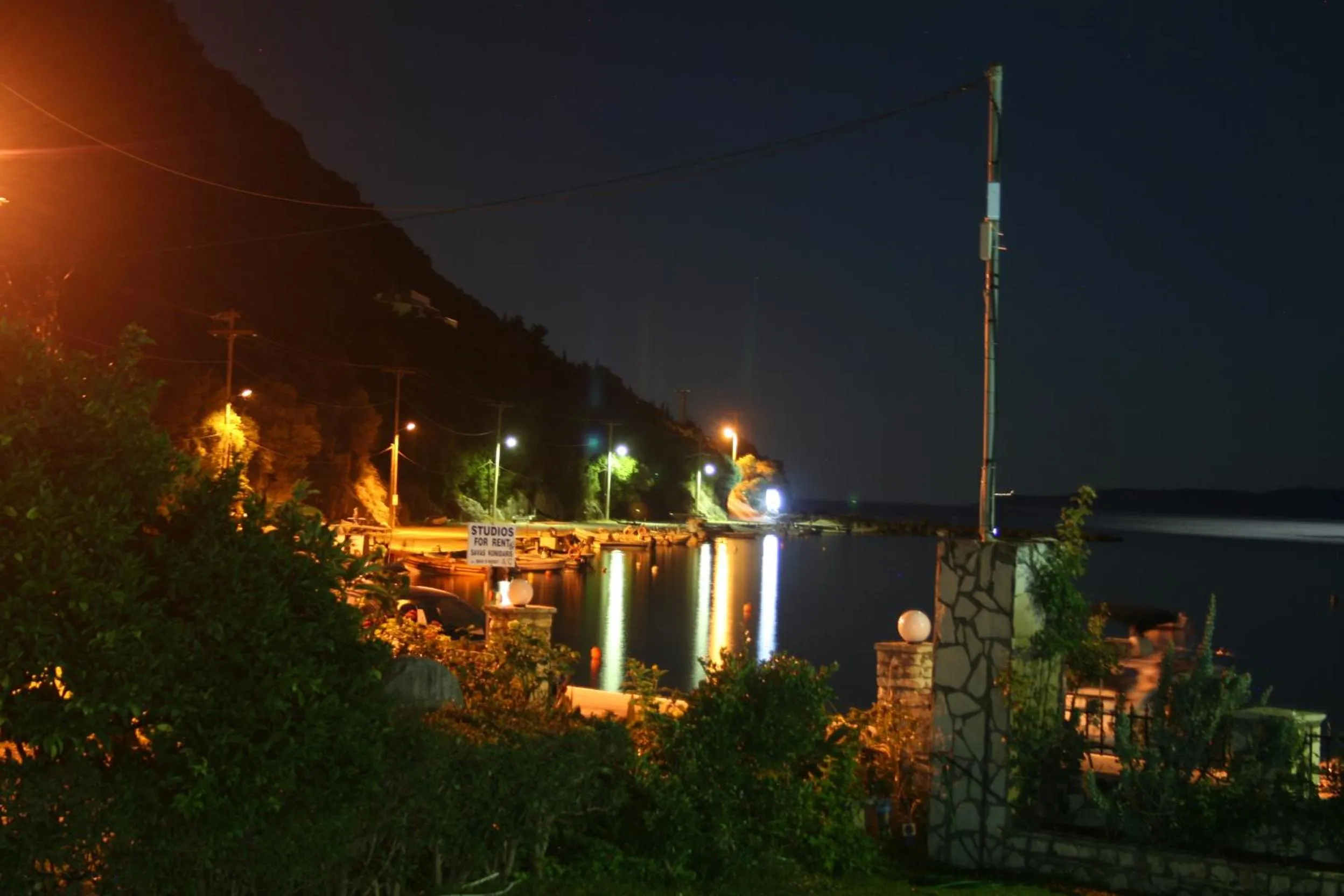 Night in Captain Nick Aparthotel