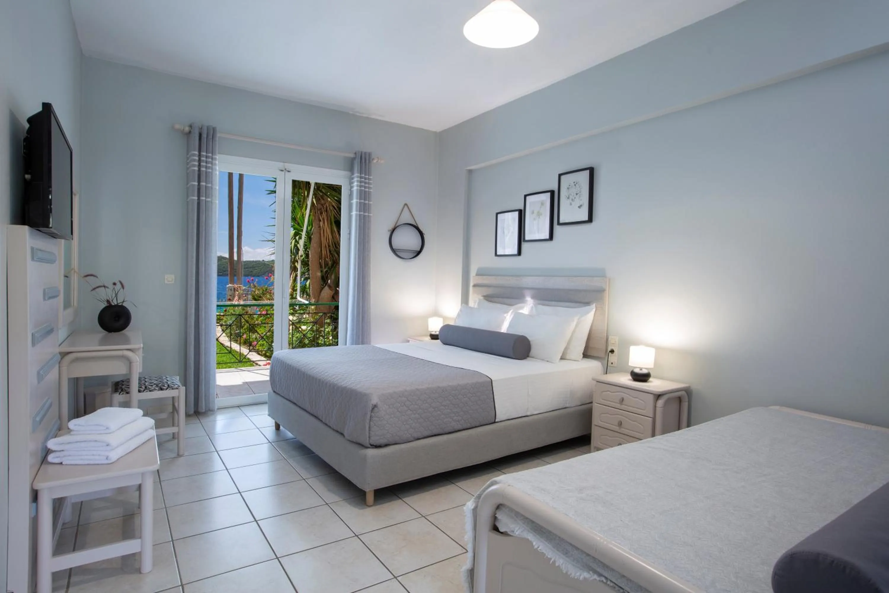 Bed in Captain Nick Aparthotel