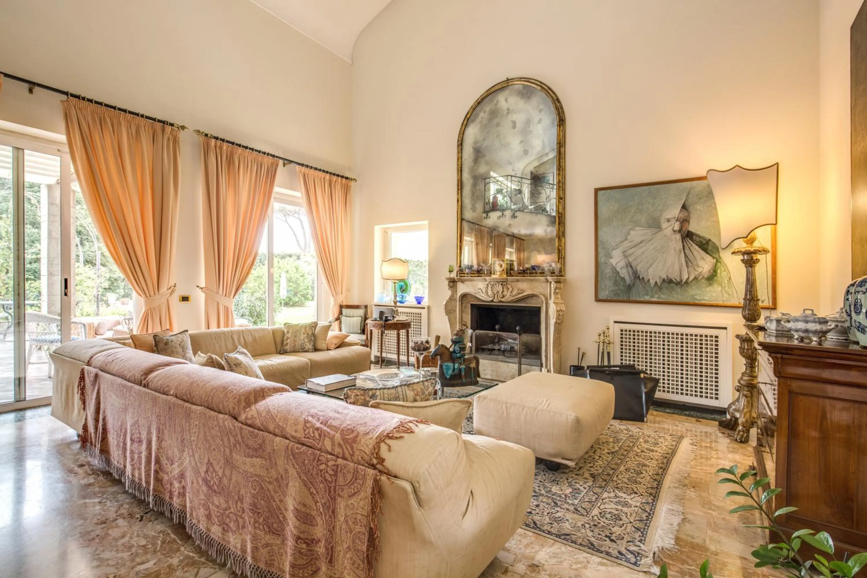 Lounge or bar in La Gaura Guest House