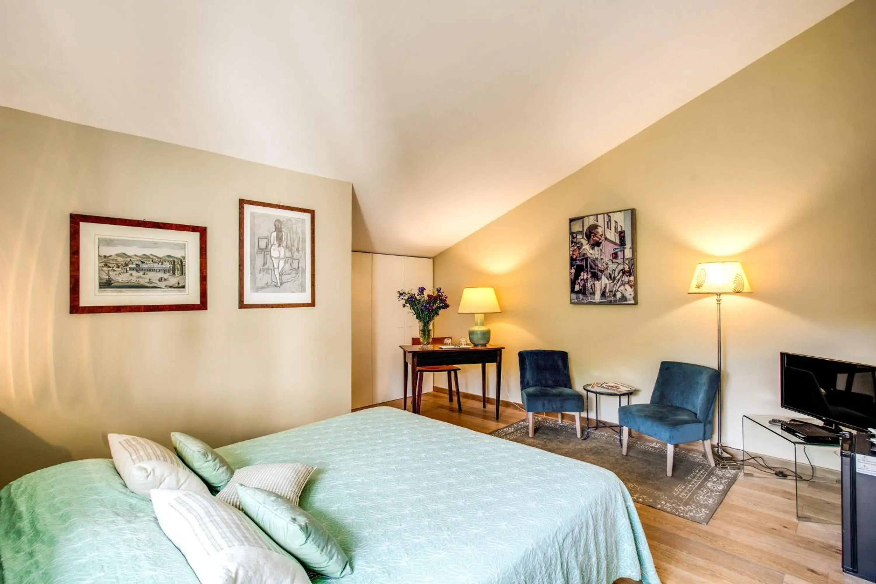 Double Room with Private Bathroom in La Gaura Guest House Double Room with Private Bathroom in La Gaura Guest House